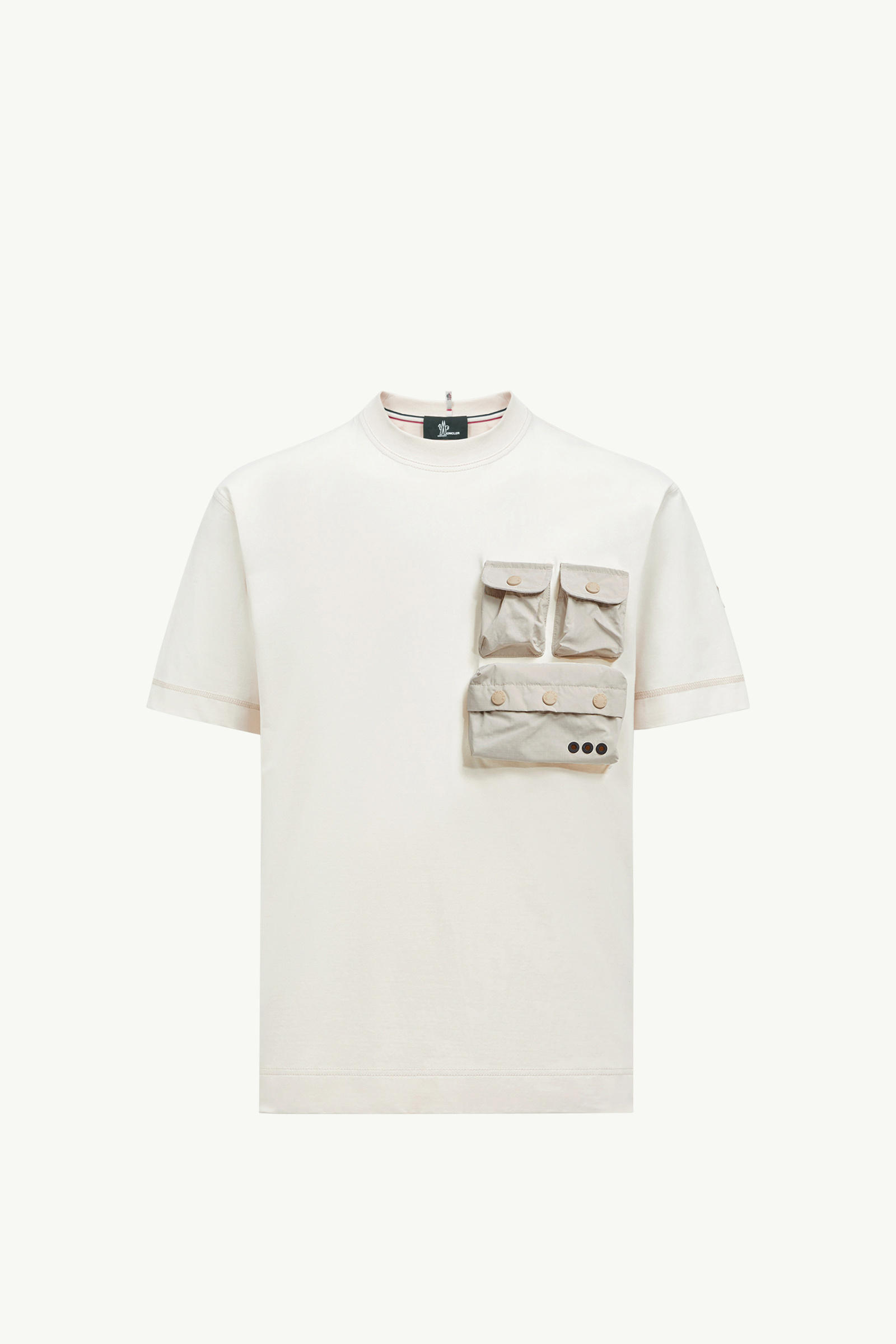 https://moncler-cdn.thron.com/api/v1/content-delivery/shares/dpx6uv/contents/K10978C0000389AW104A_F/image/K10978C0000389AW104A_F