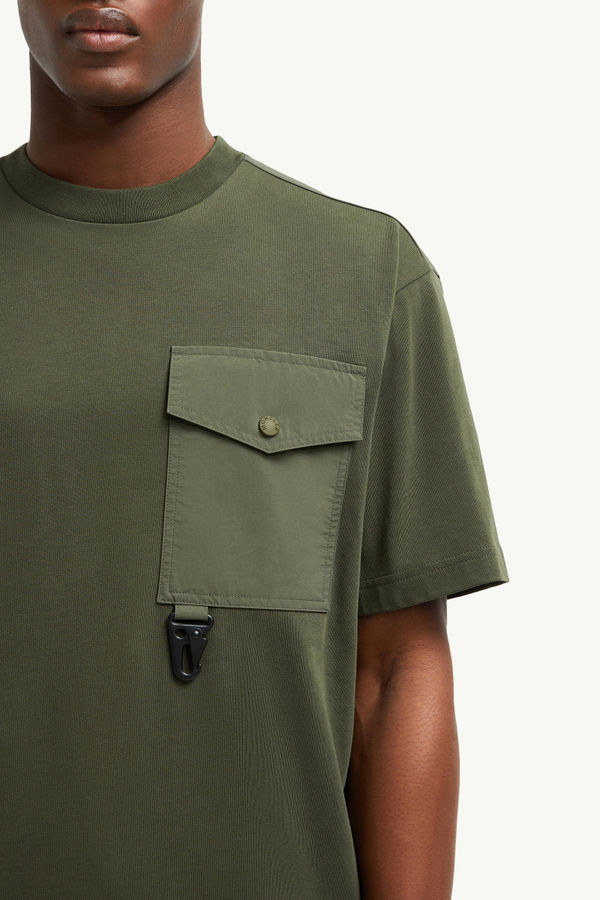 Cotton T-shirt with Pocket Men Olive Green Moncler 5