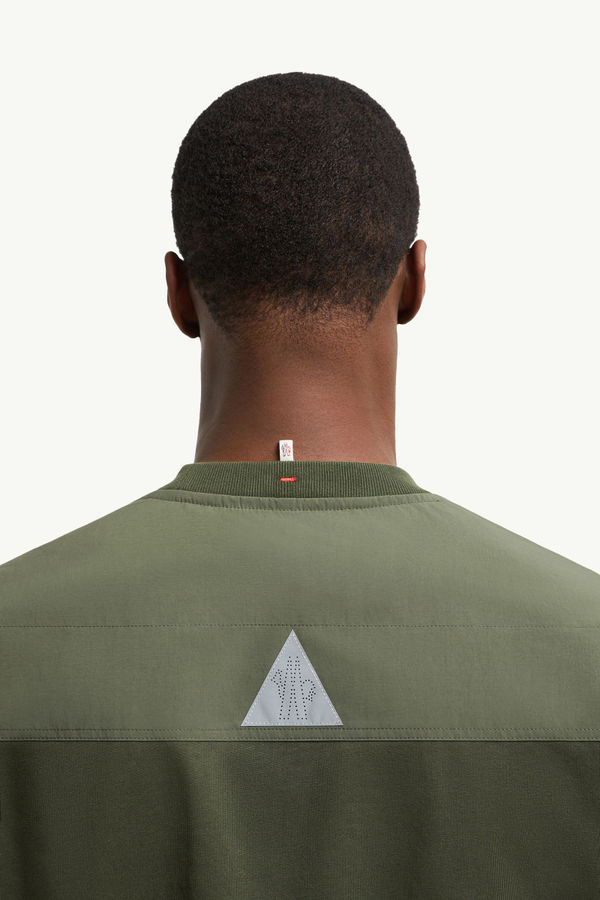 Cotton T-shirt with Pocket Men Olive Green Moncler 6