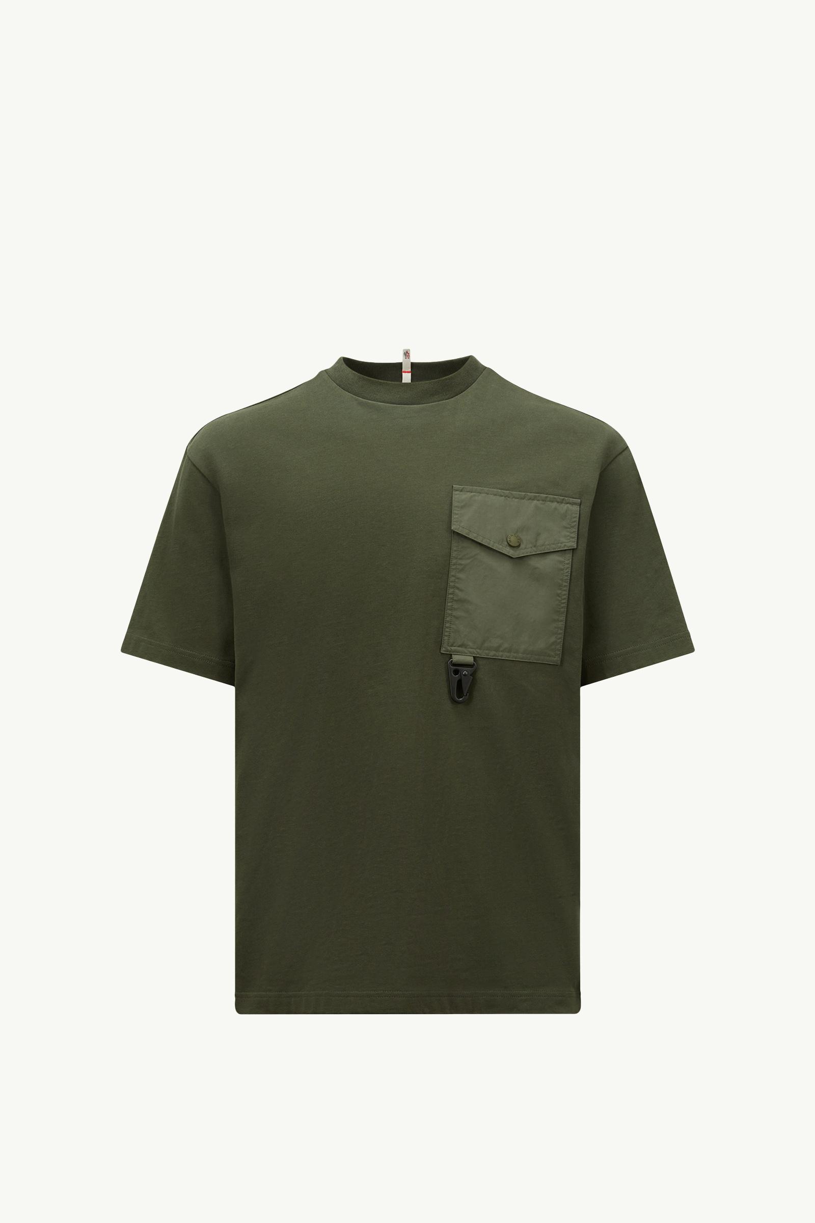 MONCLER カーキTシャツ Olive Green Cotton T-shirt with Pocket - Polos & T-shirts for Men