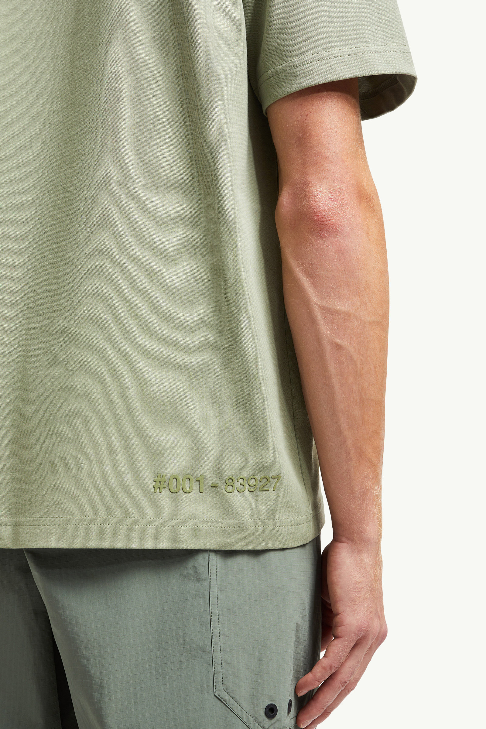 Mirrored Logo Cotton T-Shirt Men Light Green Moncler 6