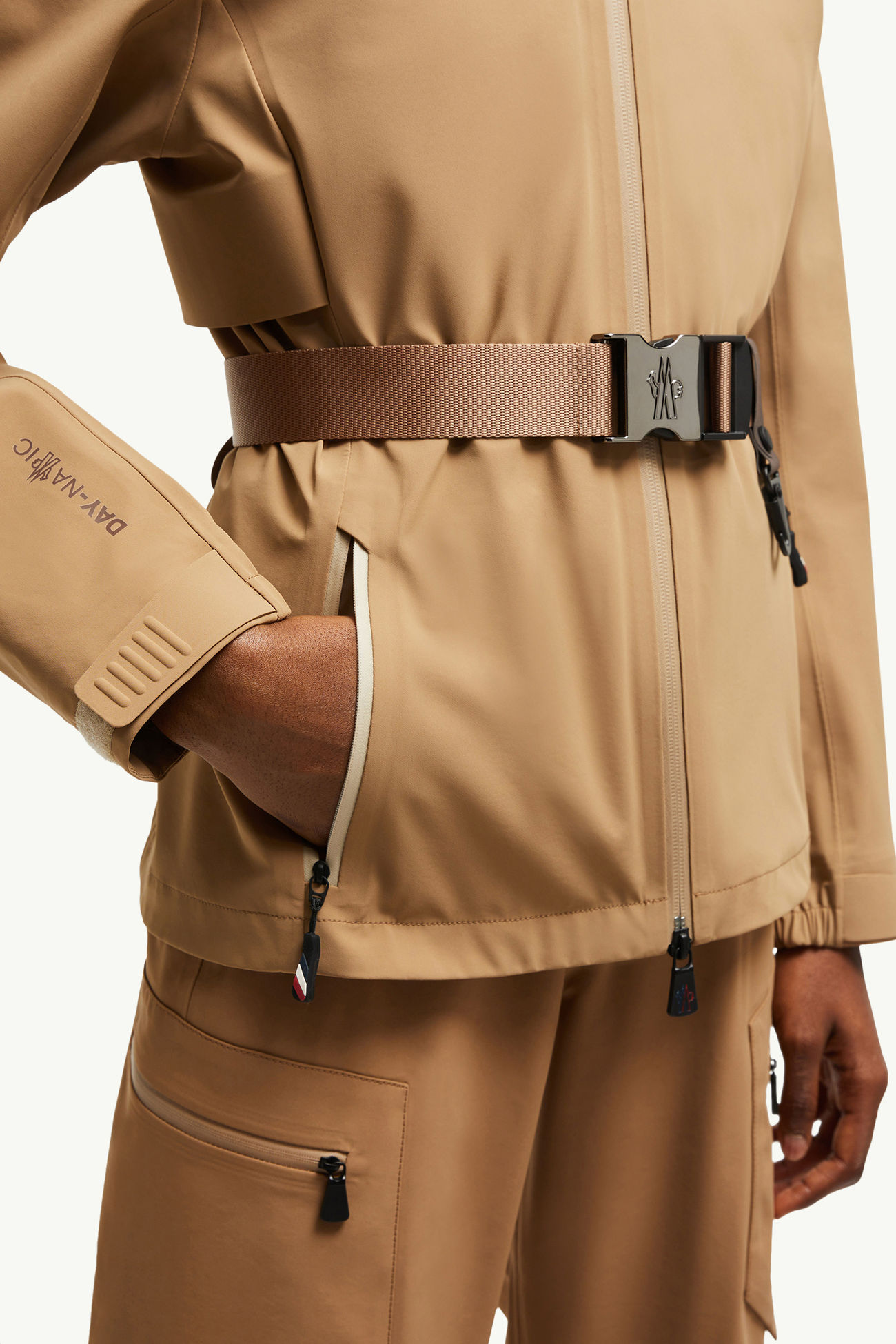 Fex 후드 쉘 재킷 여성 카멜 베이지 Moncler 5