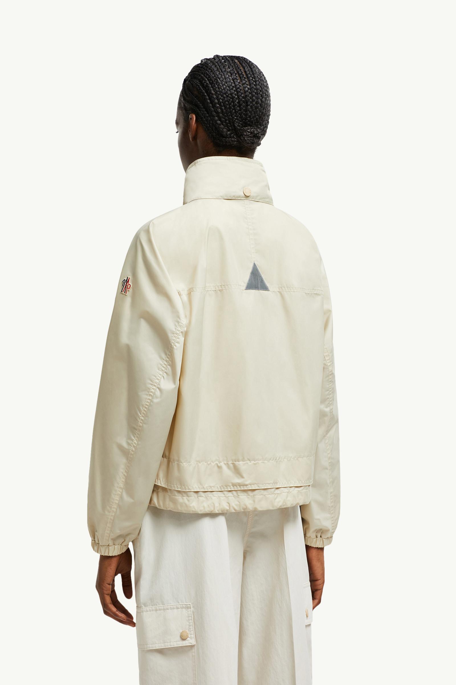 MONCLER ベージュ テーラードジャケット サンドベージュ Norジャケット : ウインドブレーカーとレイン