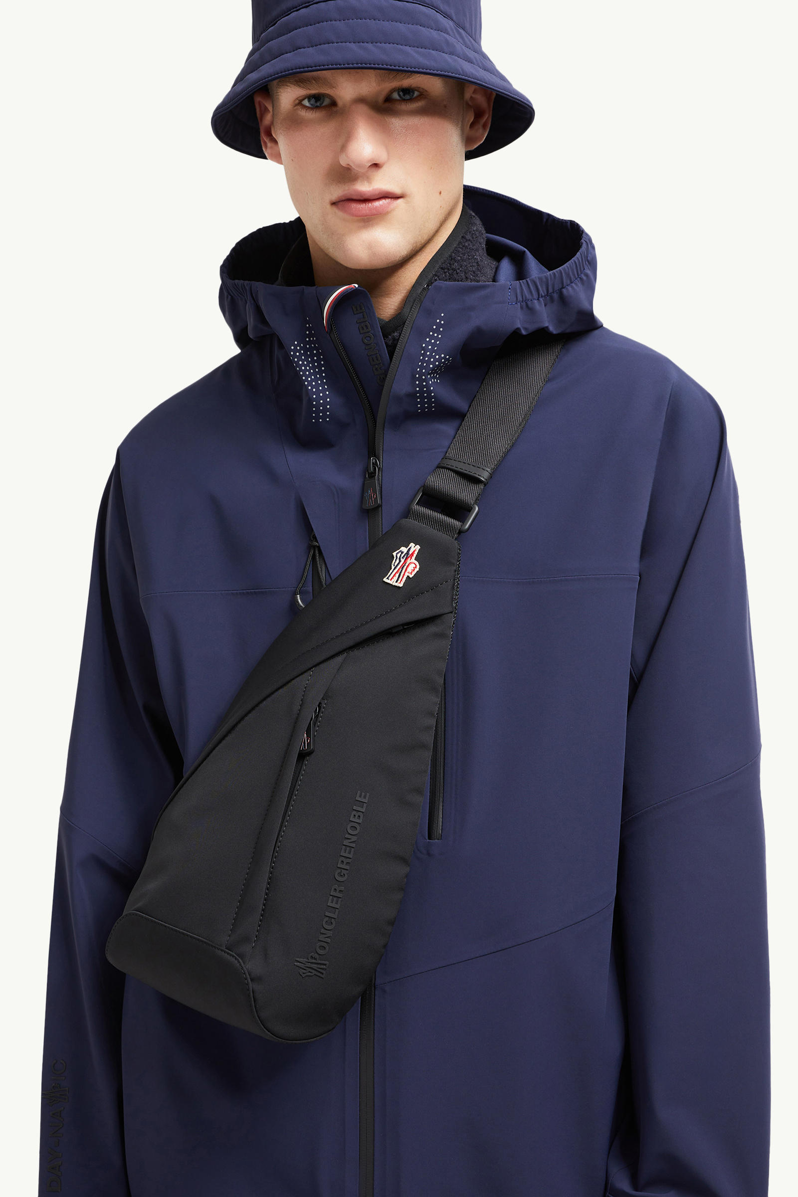 Water-Repellent Crossbody Bag Women Black Moncler 6