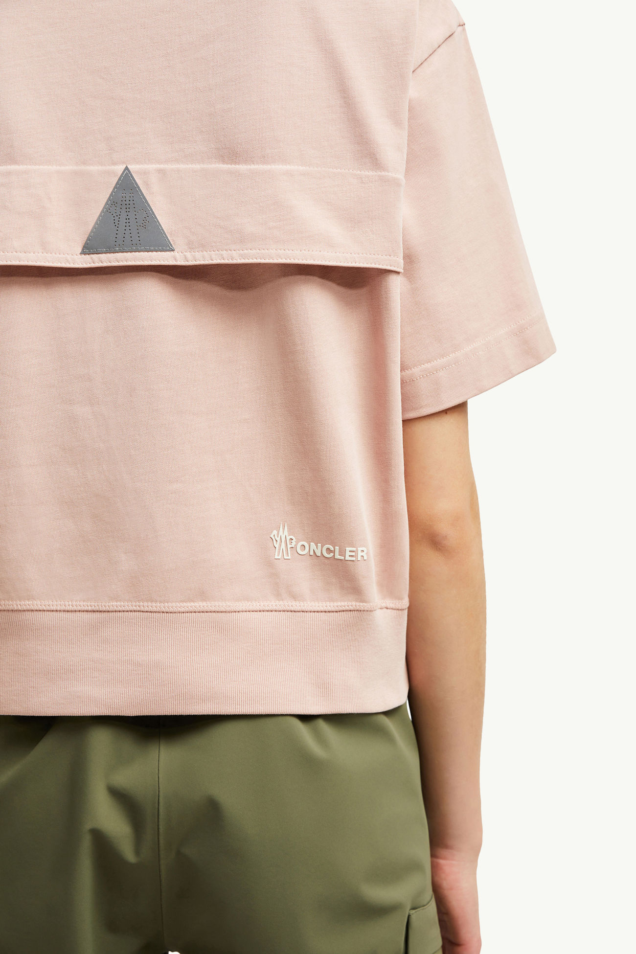 Polo de algodón con parche con logotipo Mujer Rosado claro Moncler 5