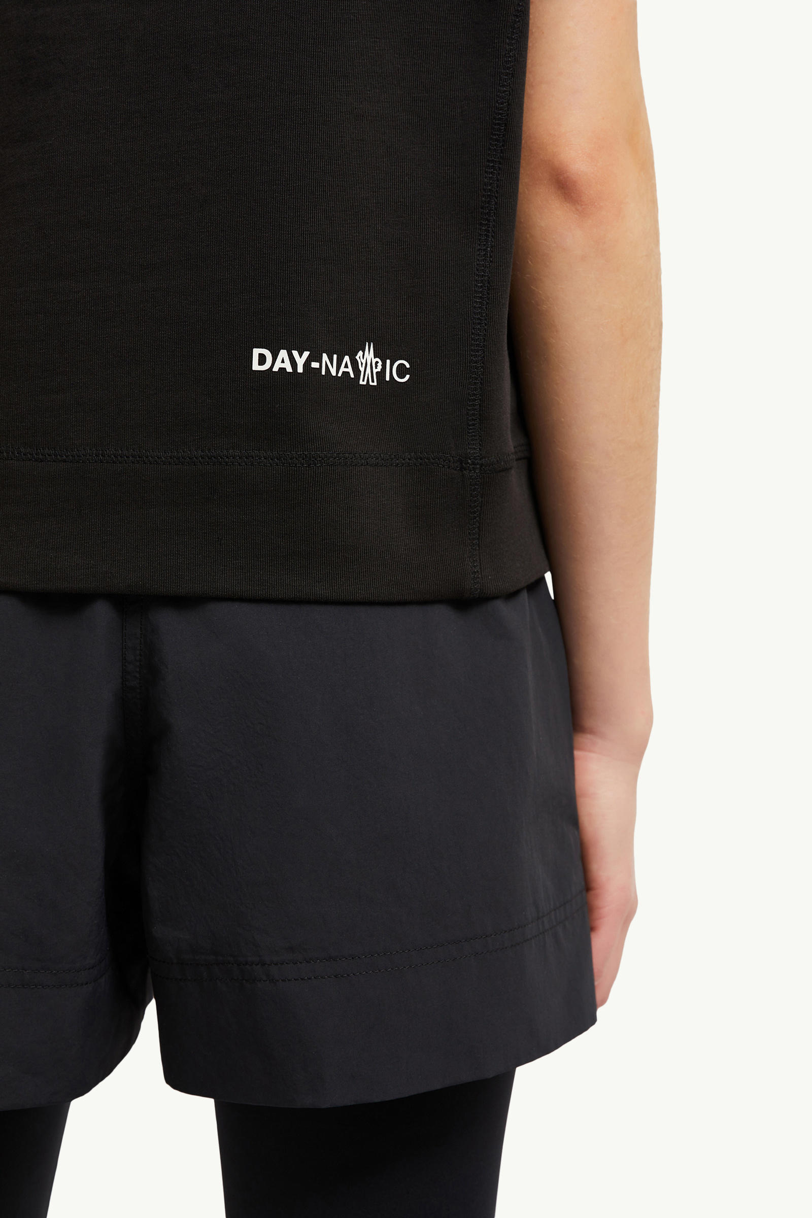 T-Shirt aus Baumwolle mit geprägtem Logo Damen Schwarz Moncler 5