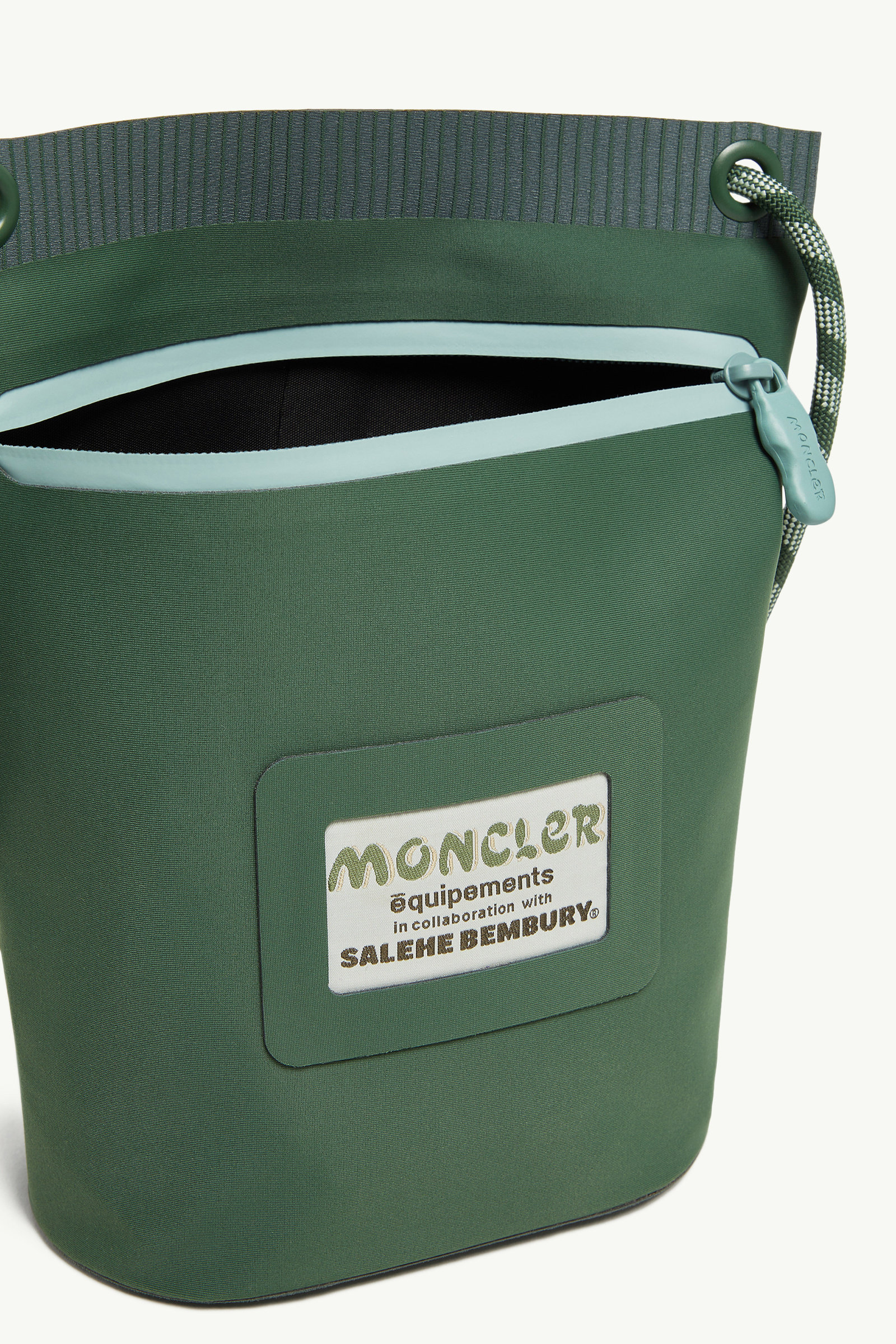 Amoeba Water-Repellent Pouch by Salehe Bembury Men Green Moncler 4