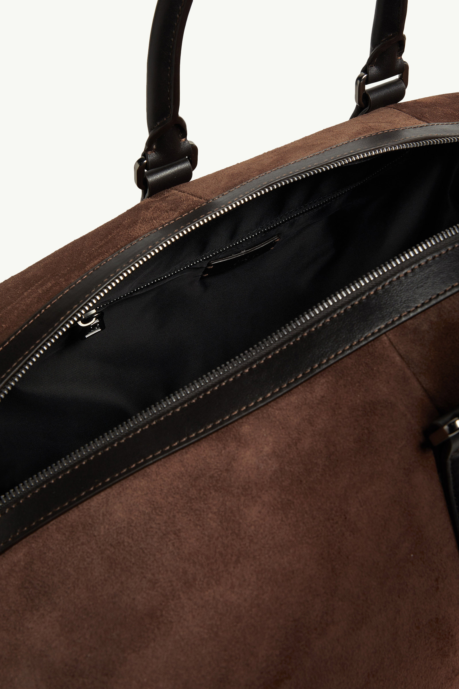 Sac de sport Tech en daim à bordure en cuir Hommes Marron Moncler 4