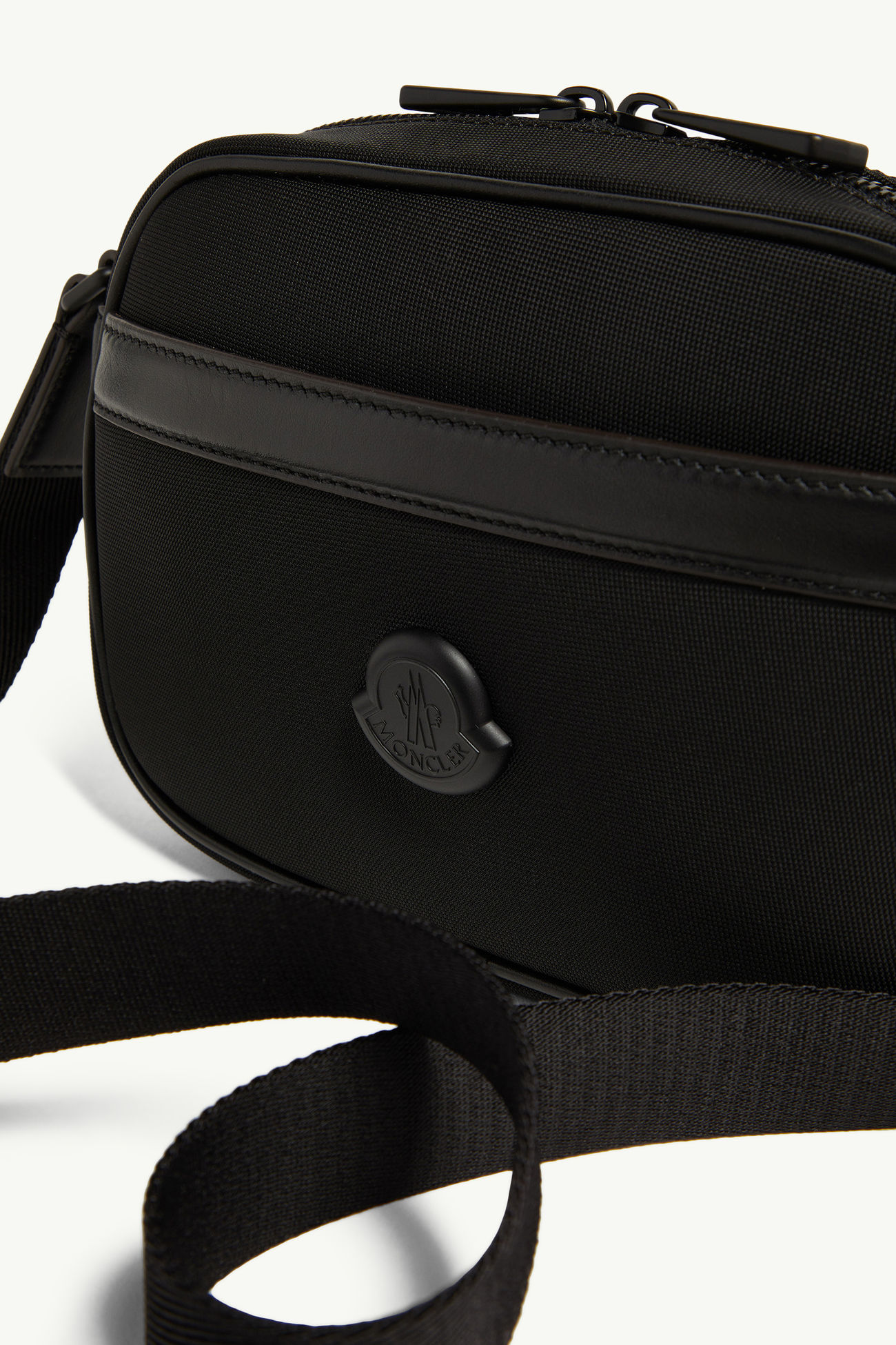 Pierrick防潑水斜揹袋 男士 黑色 Moncler 2