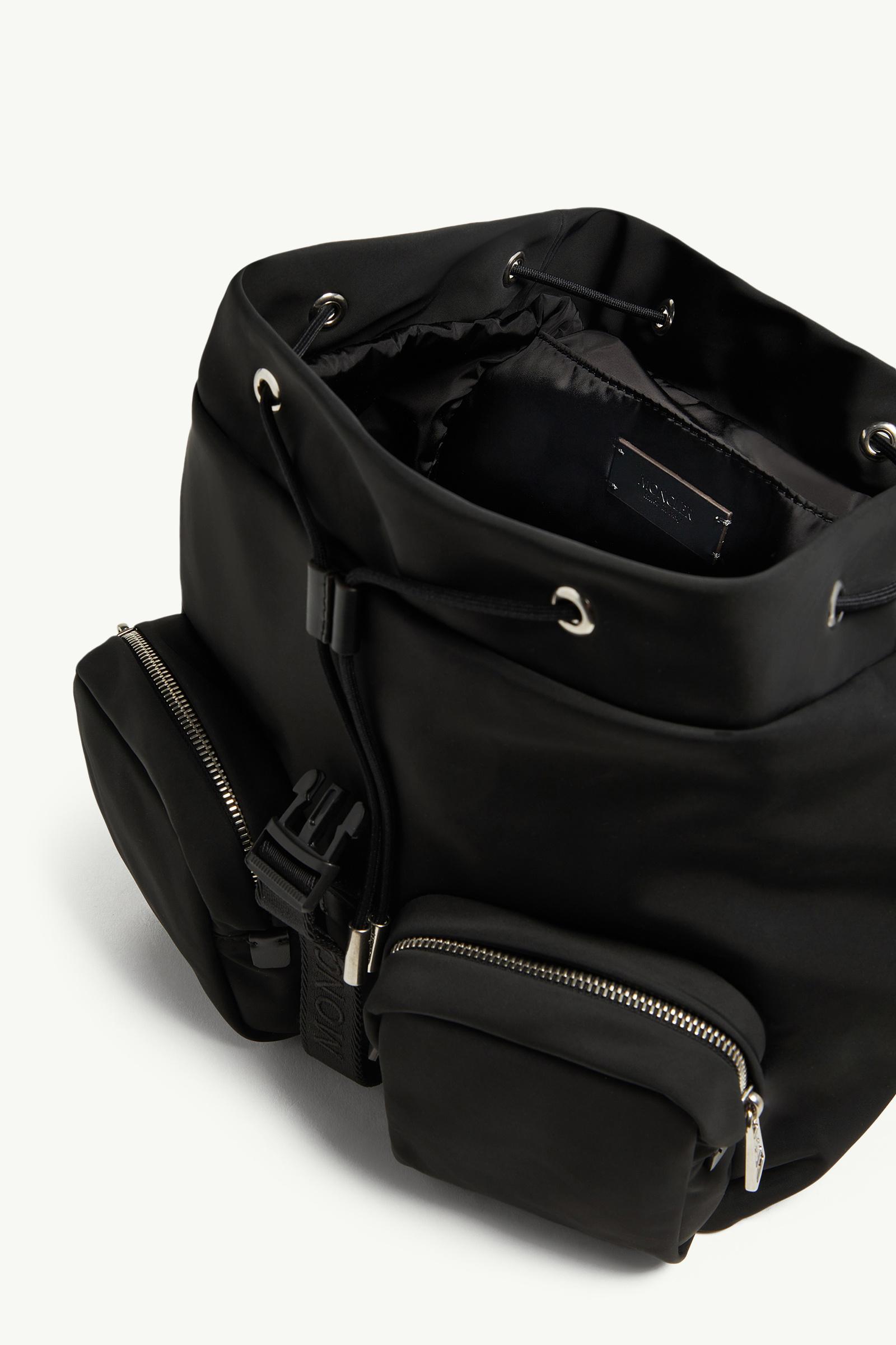 黑色New Trick防潑水背包- 手袋和小型配飾for 女士| Moncler HK