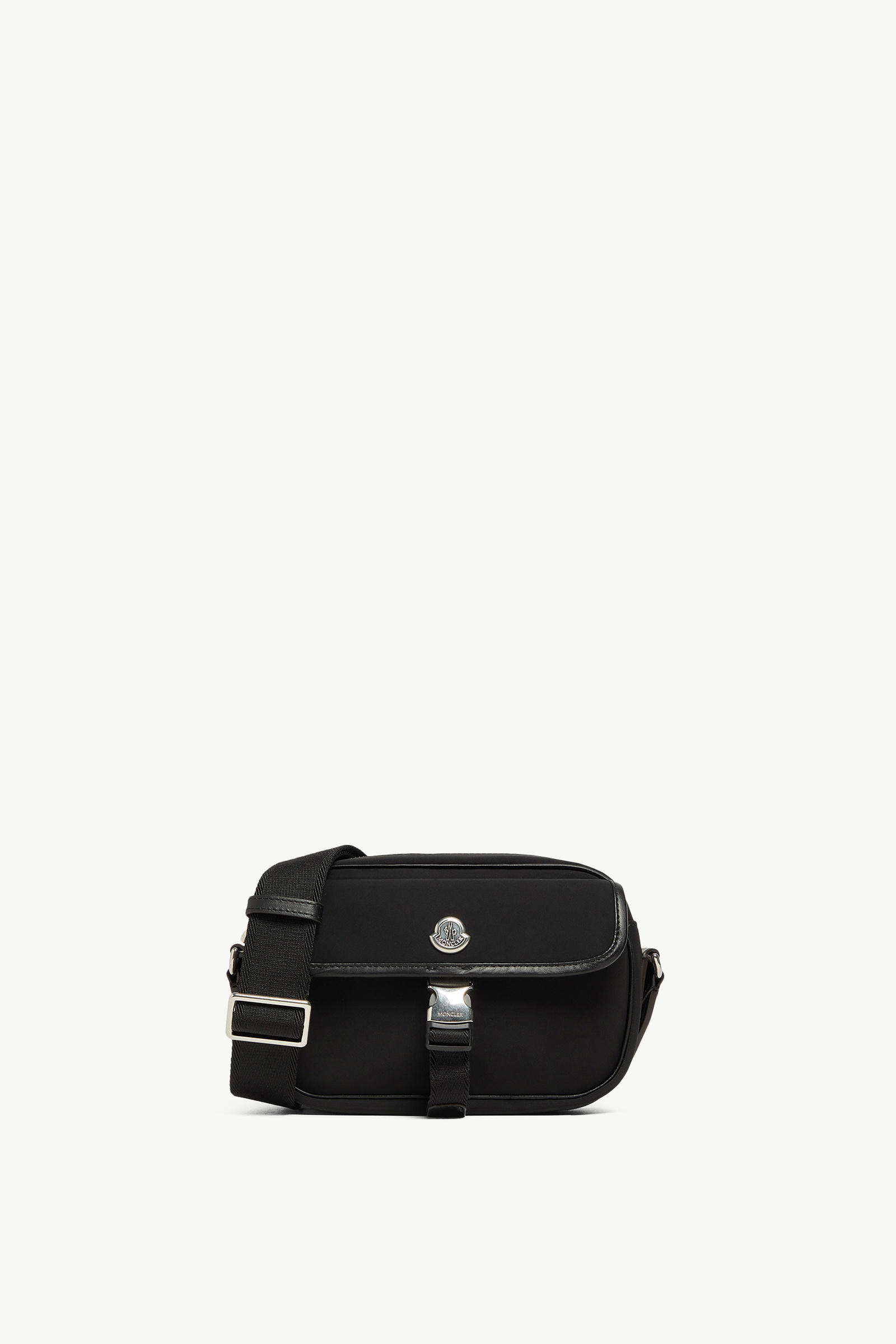 https://moncler-cdn.thron.com/api/v1/content-delivery/shares/dpx6uv/contents/K109B5L00001M3873999_F/image/K109B5L00001M3873999_F