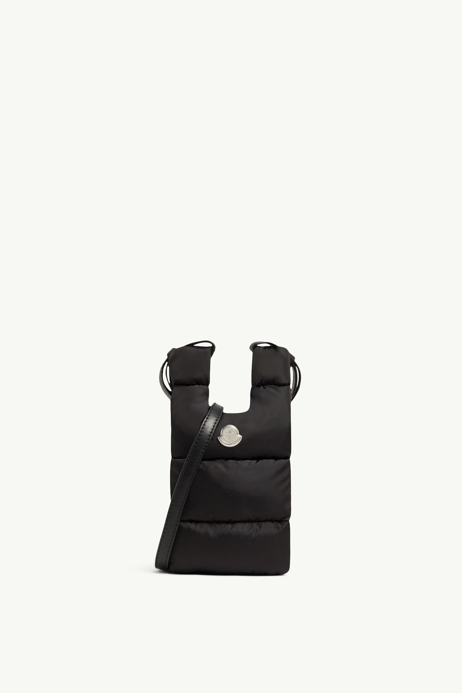 https://moncler-cdn.thron.com/api/v1/content-delivery/shares/dpx6uv/contents/K109B5L00022M6275999_F/image/K109B5L00022M6275999_F