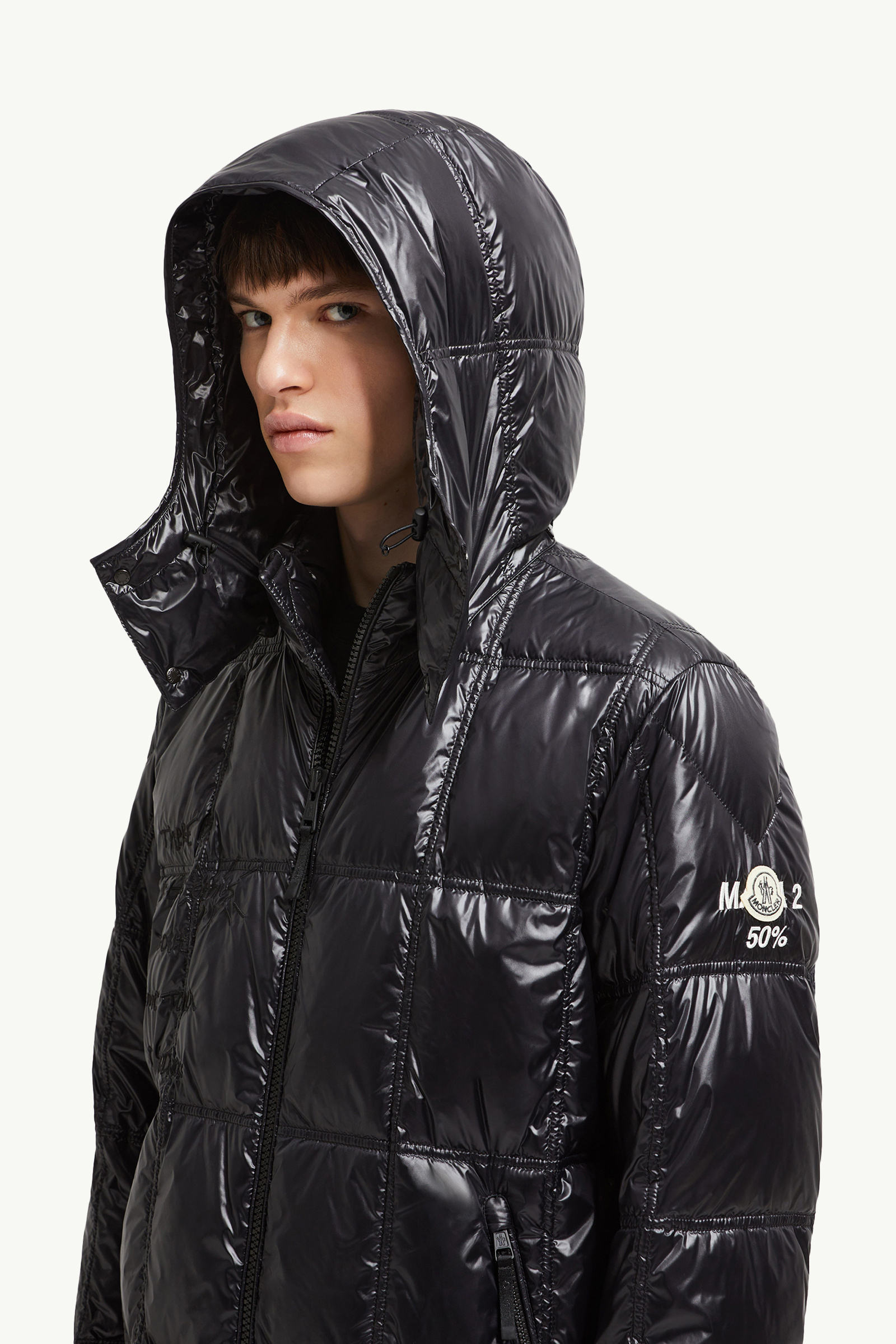 Moncler x FRGMT Chaka男士连帽短款羽绒夹克外套 男士 黑色 Moncler 1