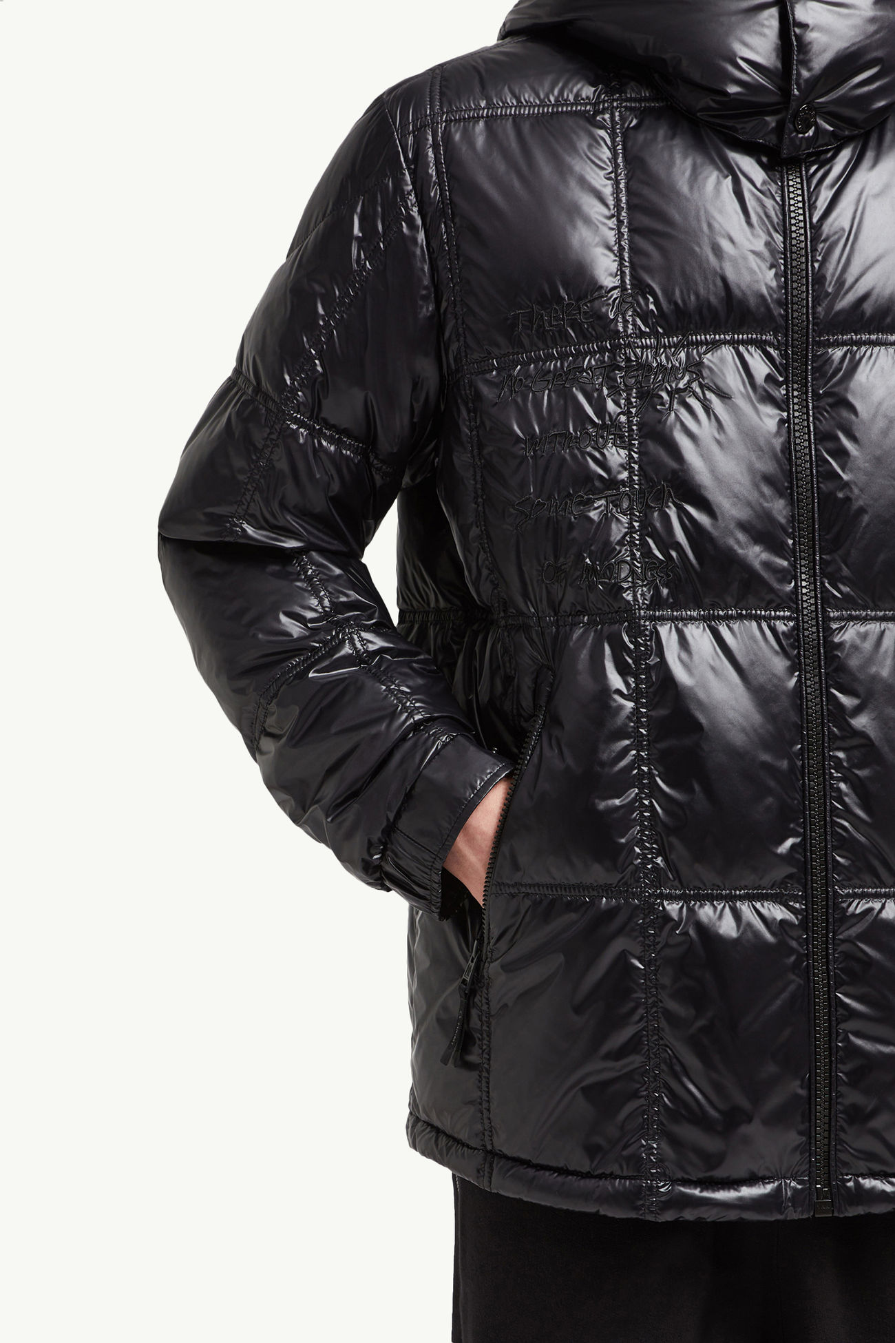 Moncler x FRGMT Chaka男士连帽短款羽绒夹克外套 男士 黑色 Moncler 7