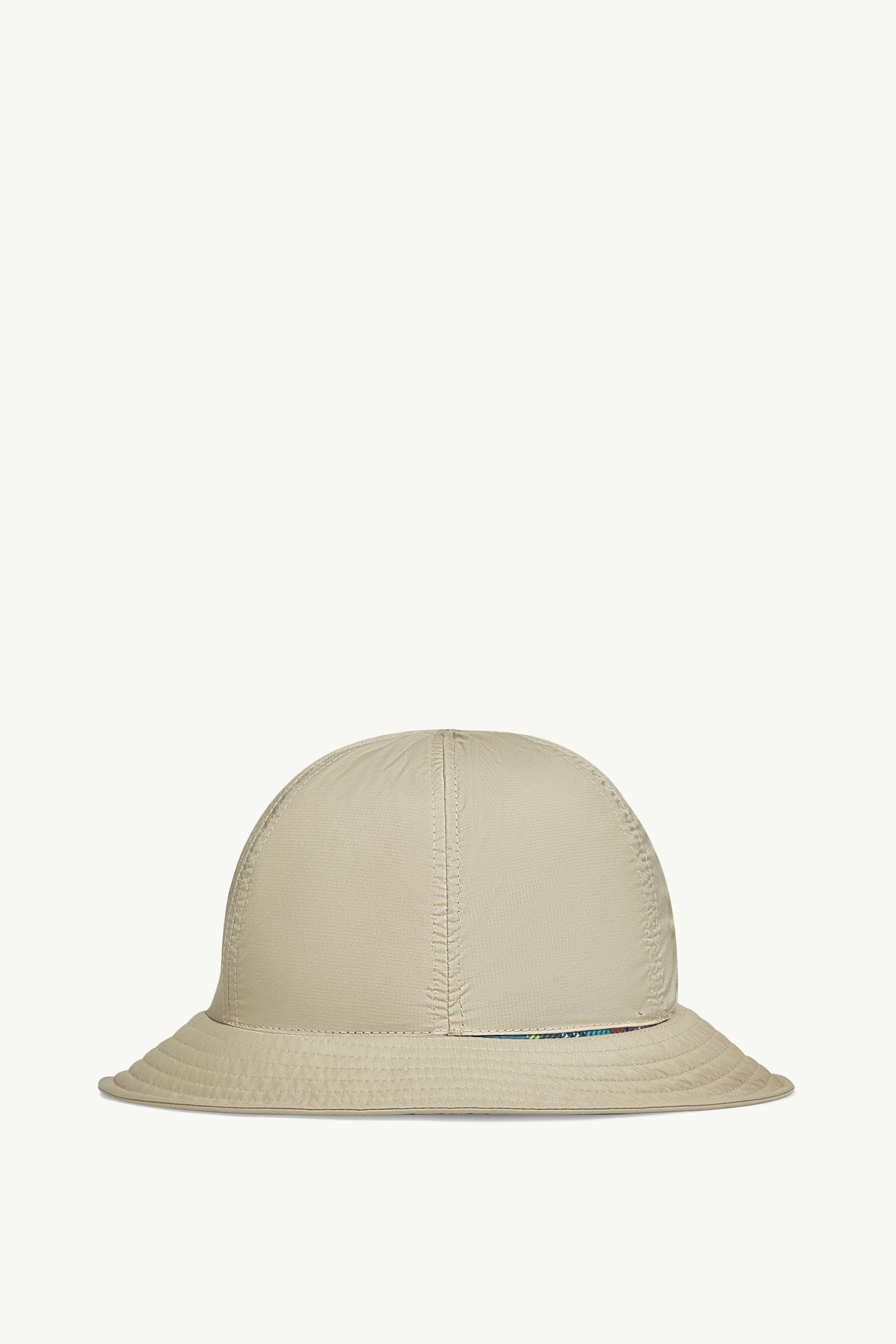 https://moncler-cdn.thron.com/api/v1/content-delivery/shares/dpx6uv/contents/K109U3B00001M5848P27_F/image/K109U3B00001M5848P27_F