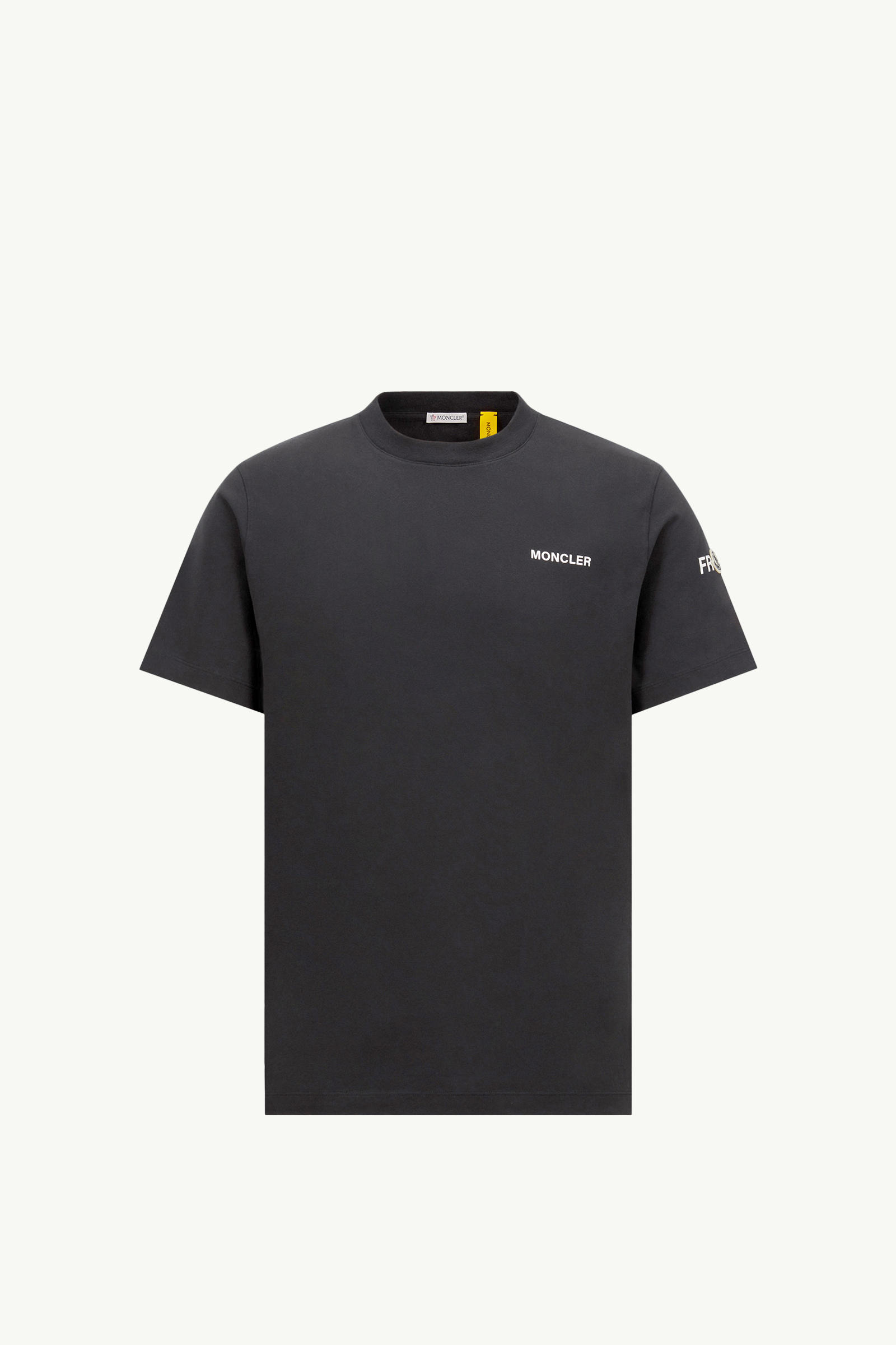 https://moncler-cdn.thron.com/api/v1/content-delivery/shares/dpx6uv/contents/K109U8C00002M3265999_F/image/K109U8C00002M3265999_F