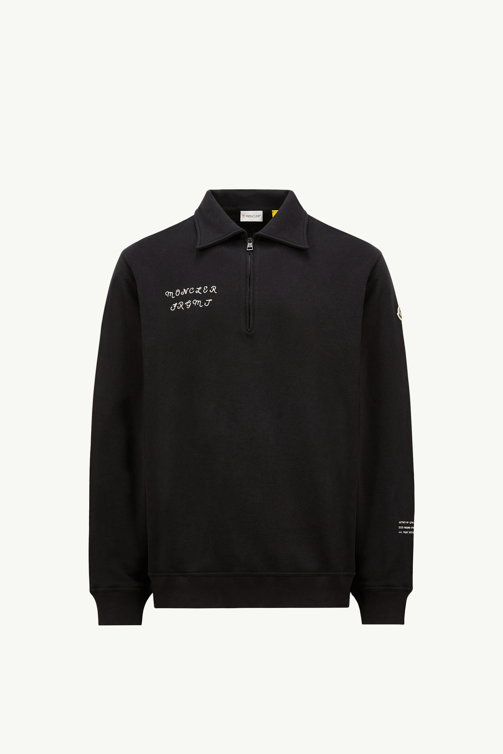 https://moncler-cdn.thron.com/api/v1/content-delivery/shares/dpx6uv/contents/K109U8G00004M5214999_F/image/K109U8G00004M5214999_F