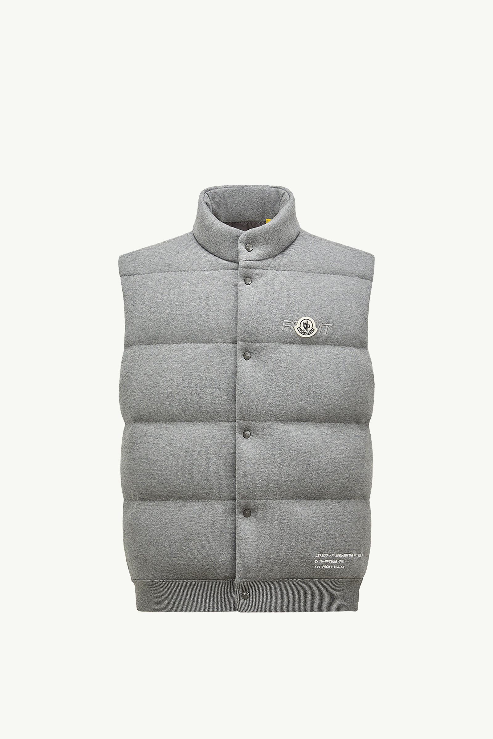 https://moncler-cdn.thron.com/api/v1/content-delivery/shares/dpx6uv/contents/K109U9I00001M1367918_F/image/K109U9I00001M1367918_F