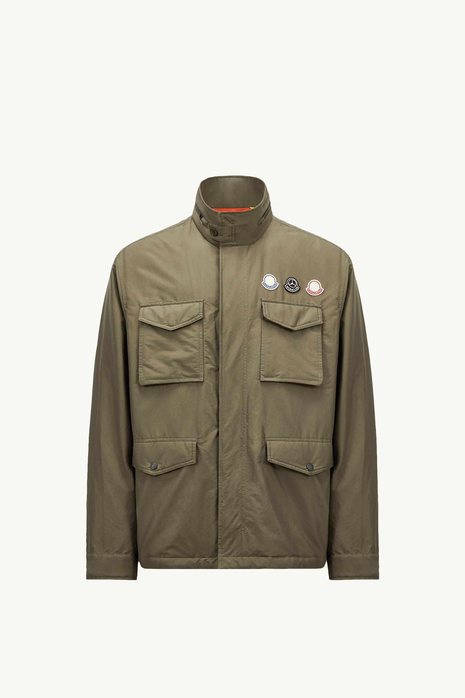 https://moncler-cdn.thron.com/api/v1/content-delivery/shares/dpx6uv/contents/K14011B00001M5946833_F/image/K14011B00001M5946833_F