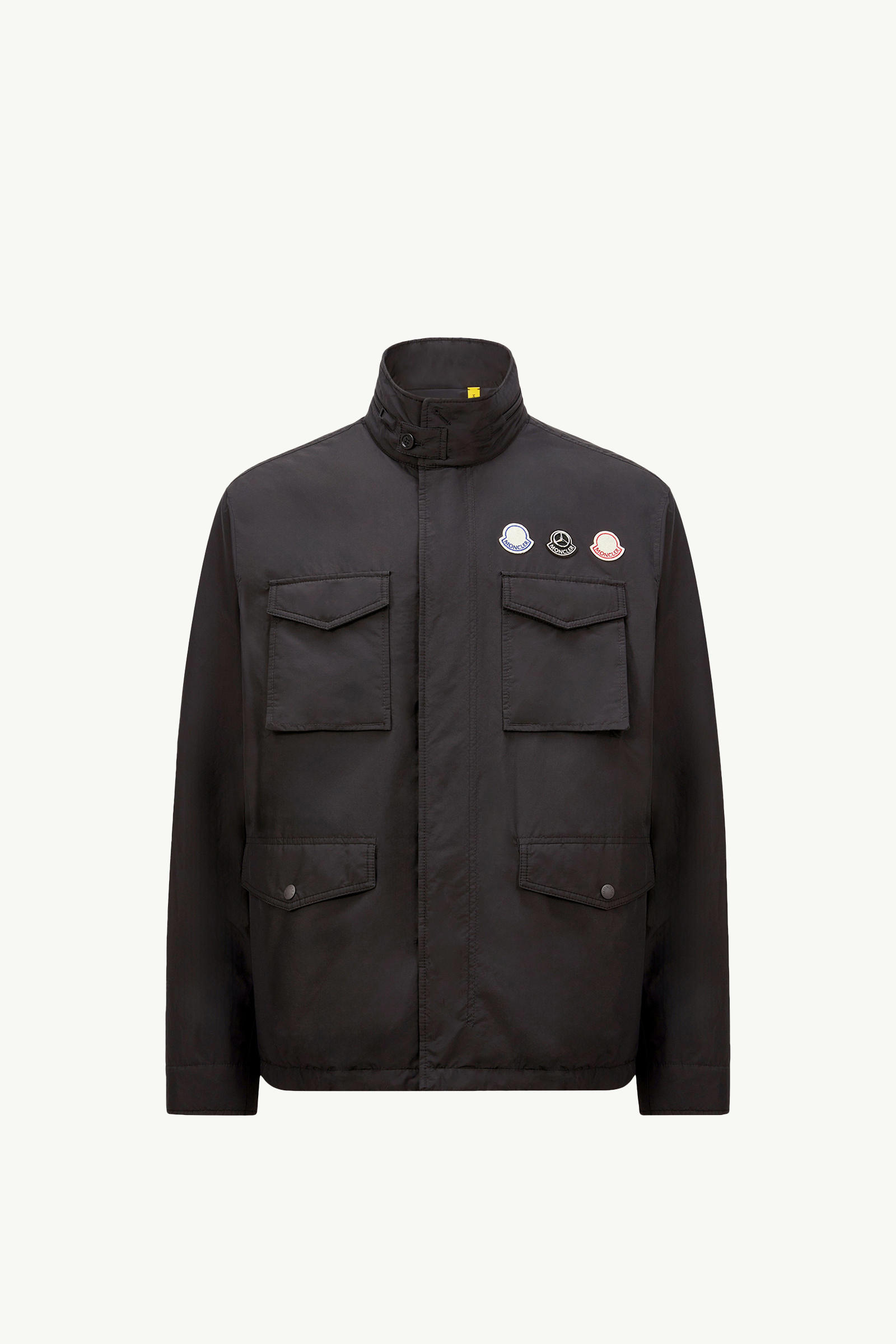 https://moncler-cdn.thron.com/api/v1/content-delivery/shares/dpx6uv/contents/K14011B00001M5946999_F/image/K14011B00001M5946999_F