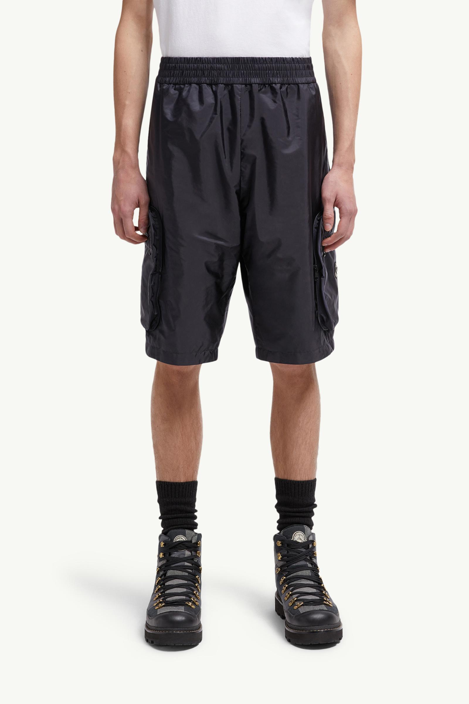 【国内即発】MONCLER x MERCEDES-BENZ BY NIGO ショートパンツ MONCLER X MERCEDES BENZ BY NIGO Shorts Moncler x Mercedes