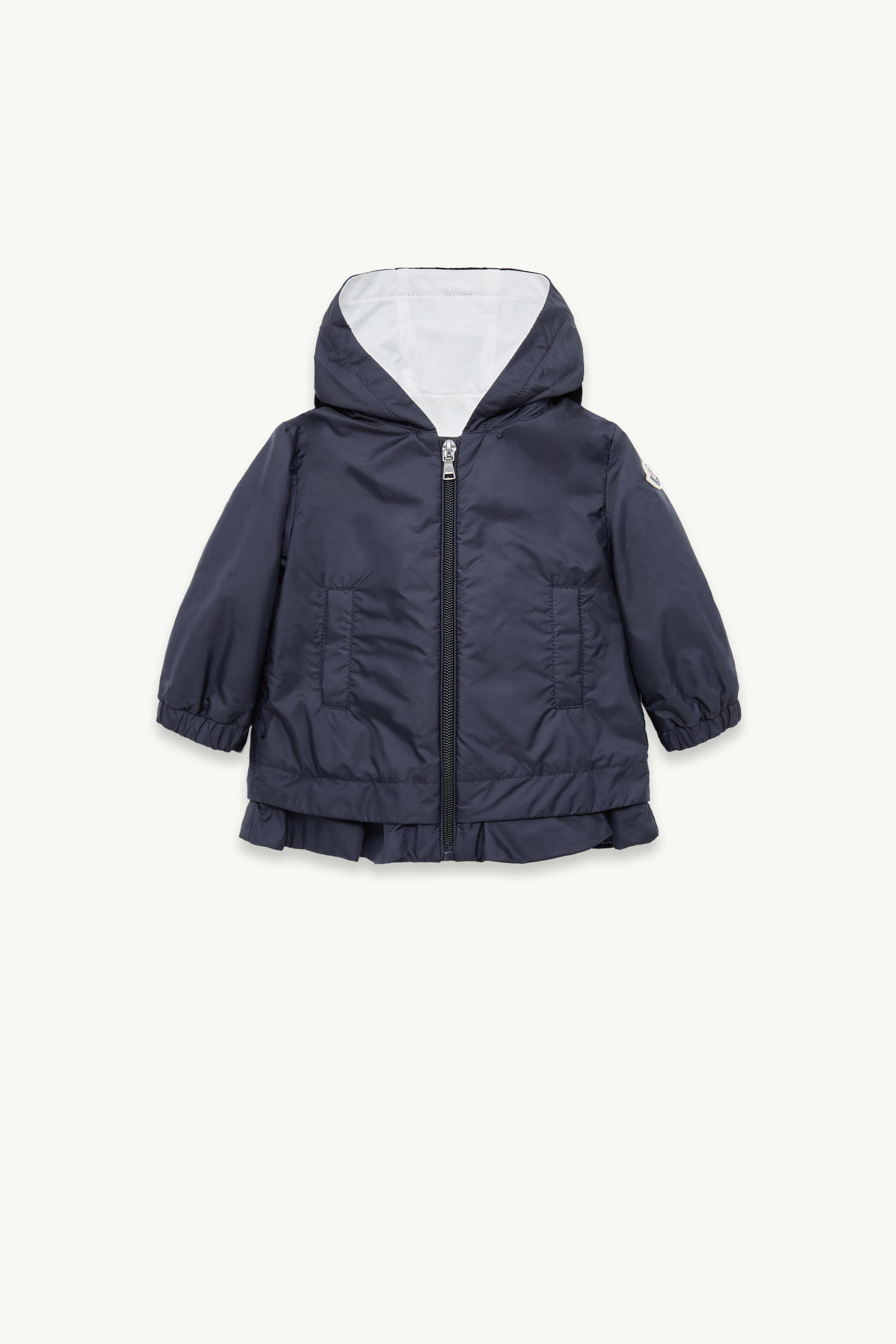 https://moncler-cdn.thron.com/api/v1/content-delivery/shares/dpx6uv/contents/K19511A0001253A5E742_F/image/K19511A0001253A5E742_F
