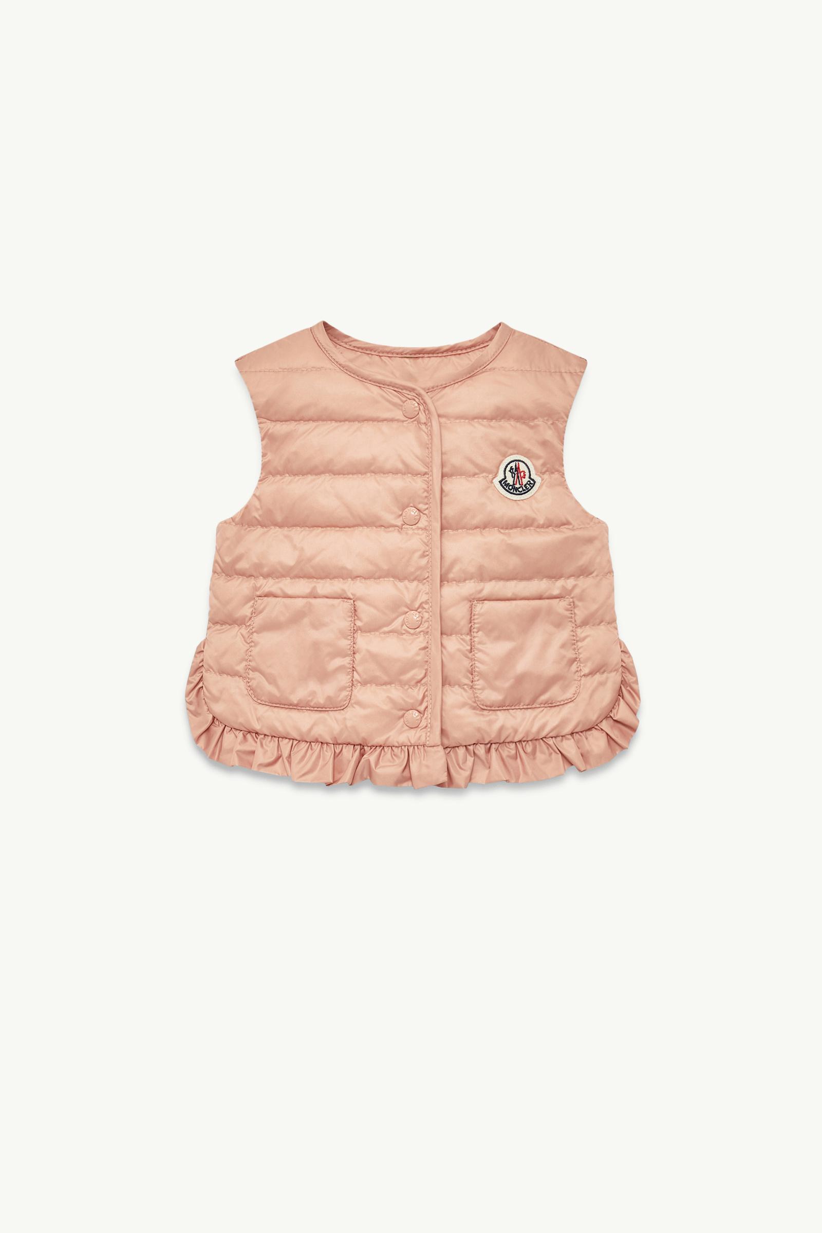 Portia Gilet_findInBoutique_image