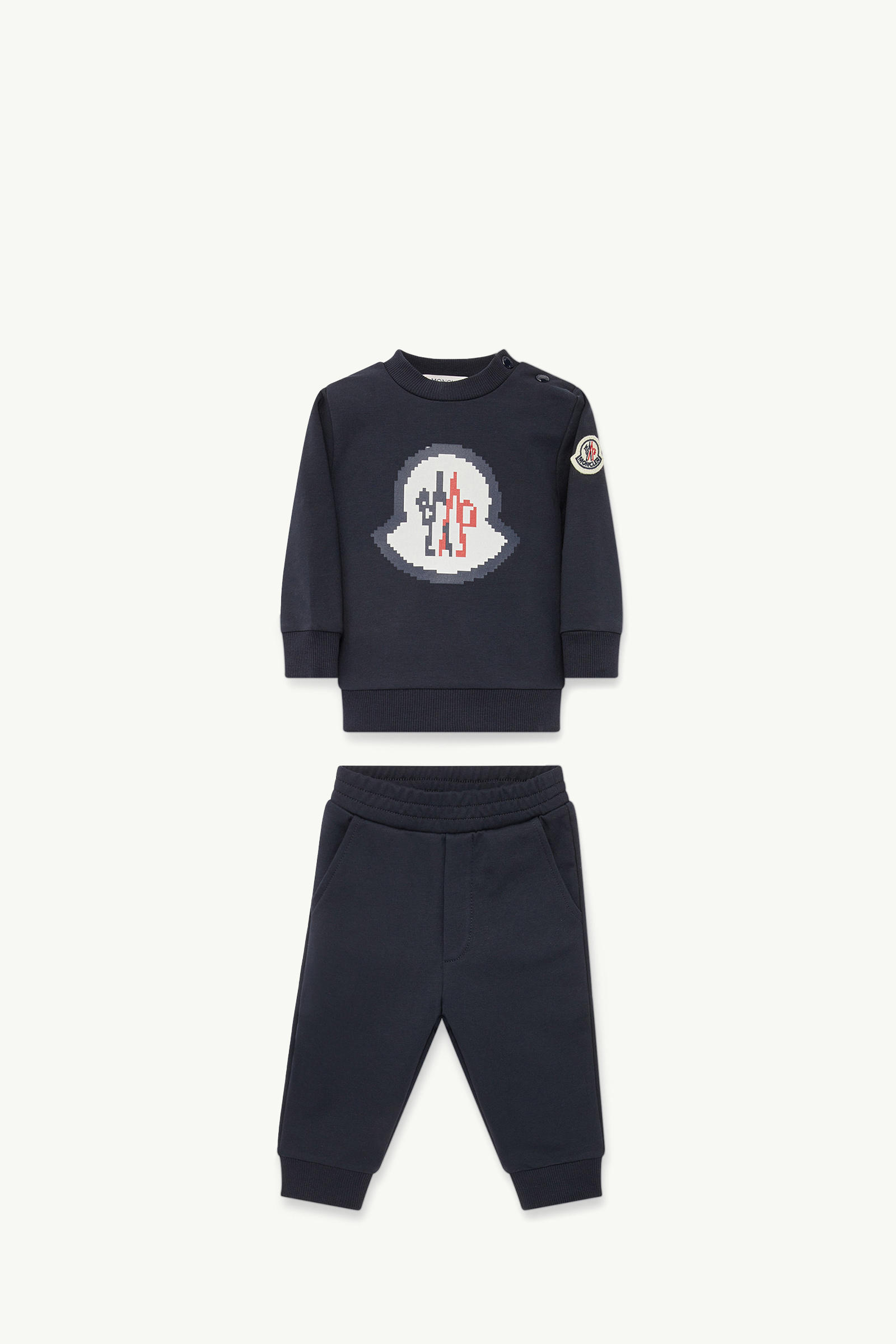 https://moncler-cdn.thron.com/api/v1/content-delivery/shares/dpx6uv/contents/K19518M0000189AEB778_F/image/K19518M0000189AEB778_F