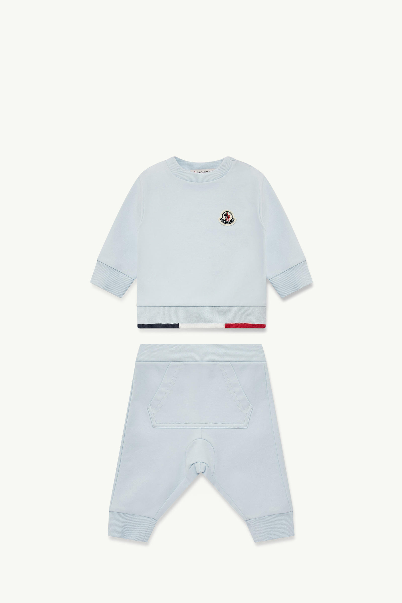 https://moncler-cdn.thron.com/api/v1/content-delivery/shares/dpx6uv/contents/K19518M0000689AEB709_F/image/K19518M0000689AEB709_F