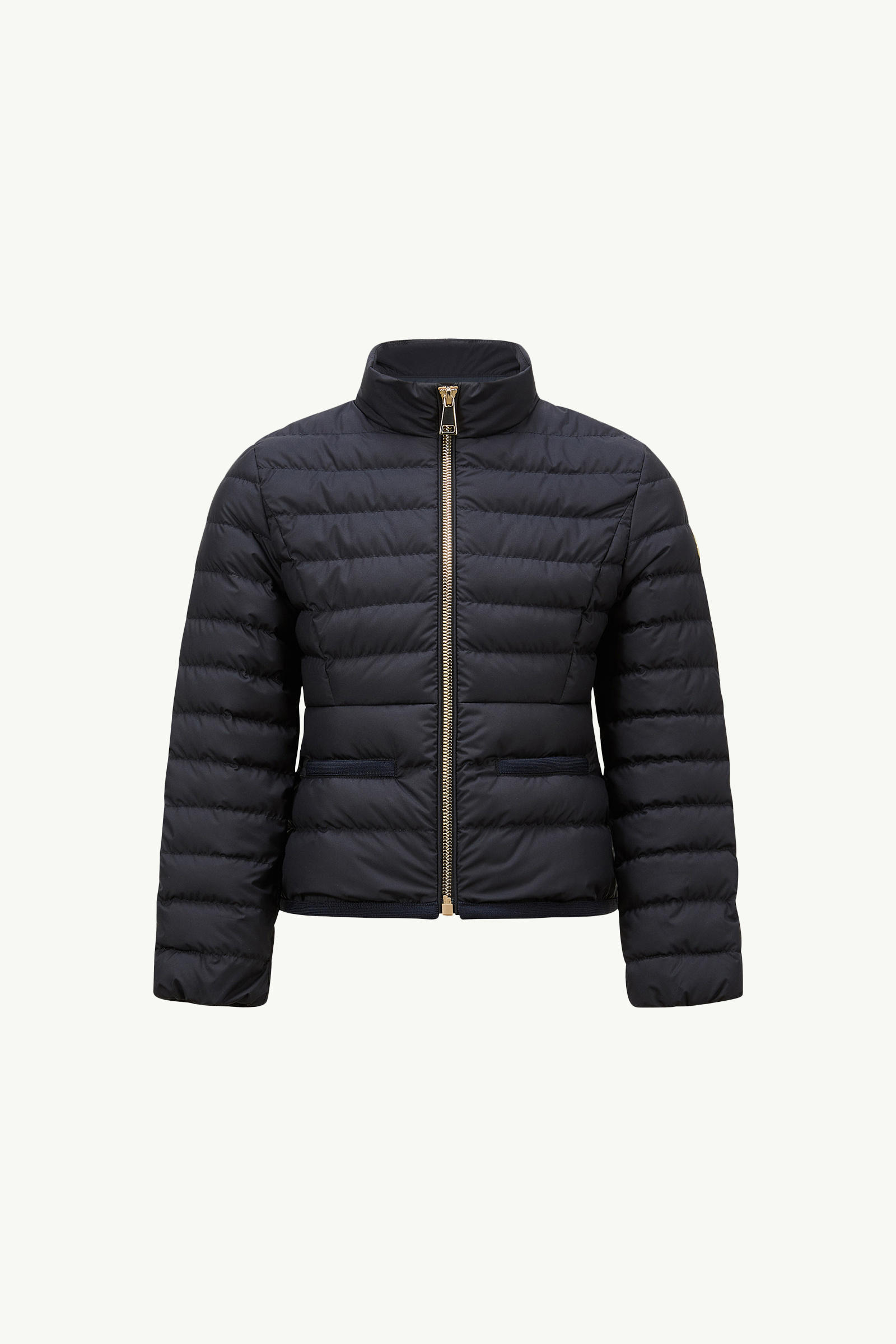 https://moncler-cdn.thron.com/api/v1/content-delivery/shares/dpx6uv/contents/K19541A00034597YW778_F/image/K19541A00034597YW778_F