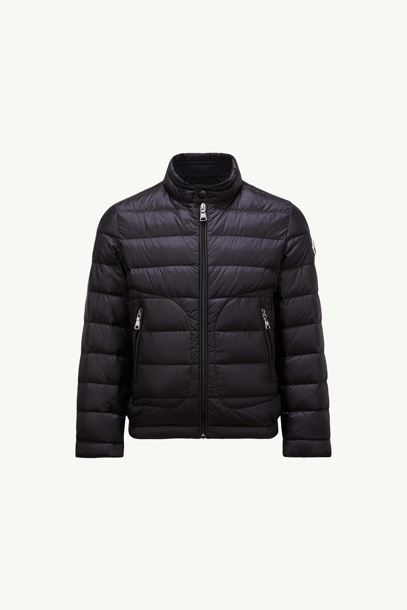 https://moncler-cdn.thron.com/api/v1/content-delivery/shares/dpx6uv/contents/K19541A00049597YF999_F/image/K19541A00049597YF999_F