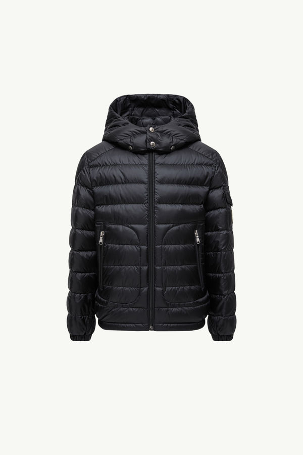 https://moncler-cdn.thron.com/api/v1/content-delivery/shares/dpx6uv/contents/K19541A00050597YF999_F/image/K19541A00050597YF999_F