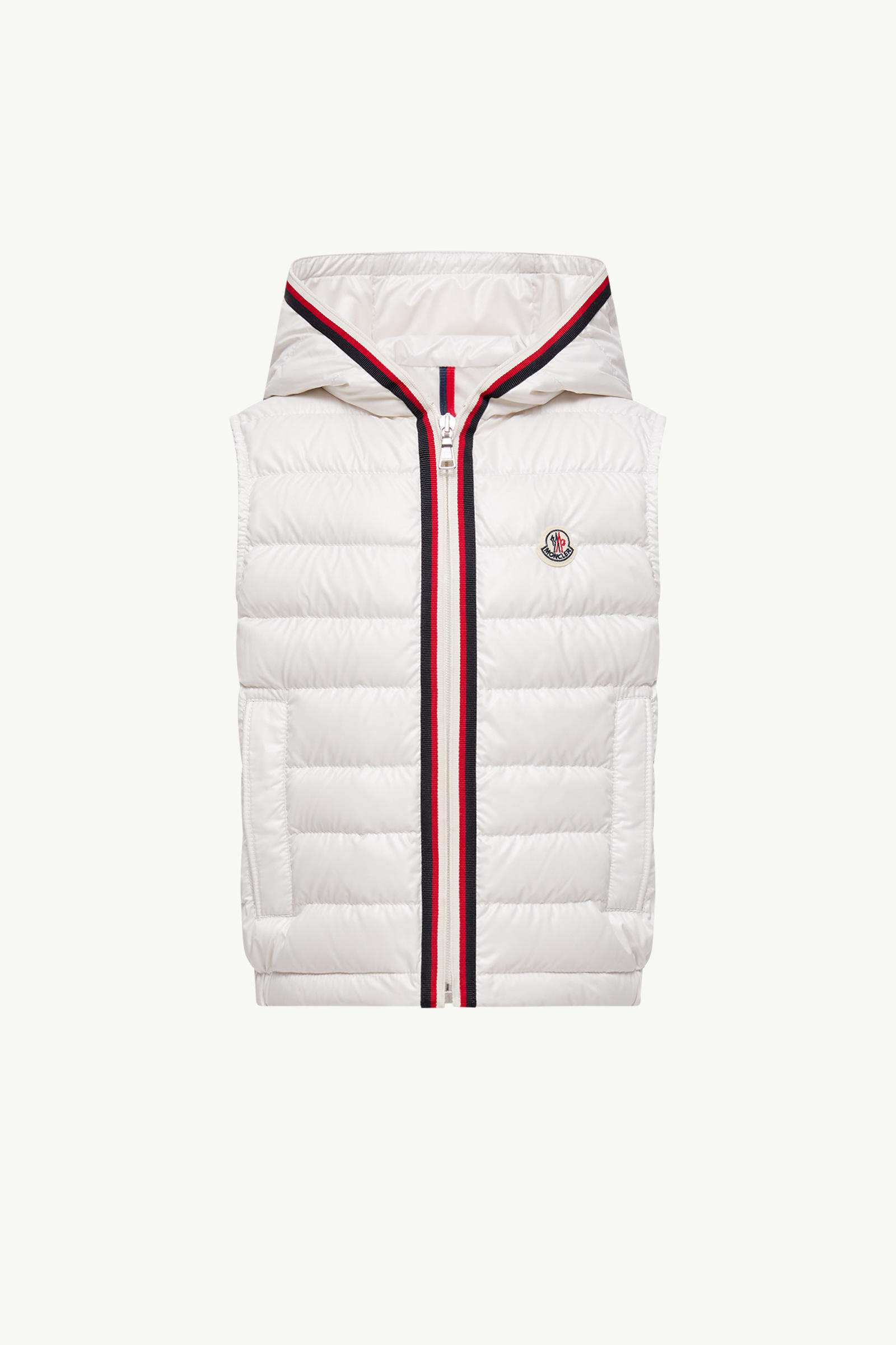 https://moncler-cdn.thron.com/api/v1/content-delivery/shares/dpx6uv/contents/K19541A00062597YX034_F/image/K19541A00062597YX034_F