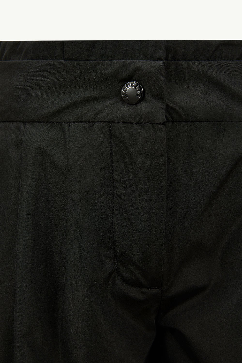 Pleated Shorts Girl Black Moncler 3