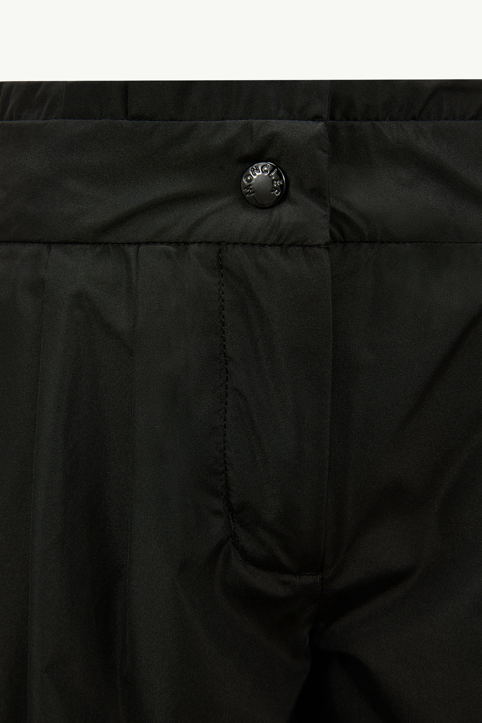 Pleated Shorts Girl Black Moncler 3