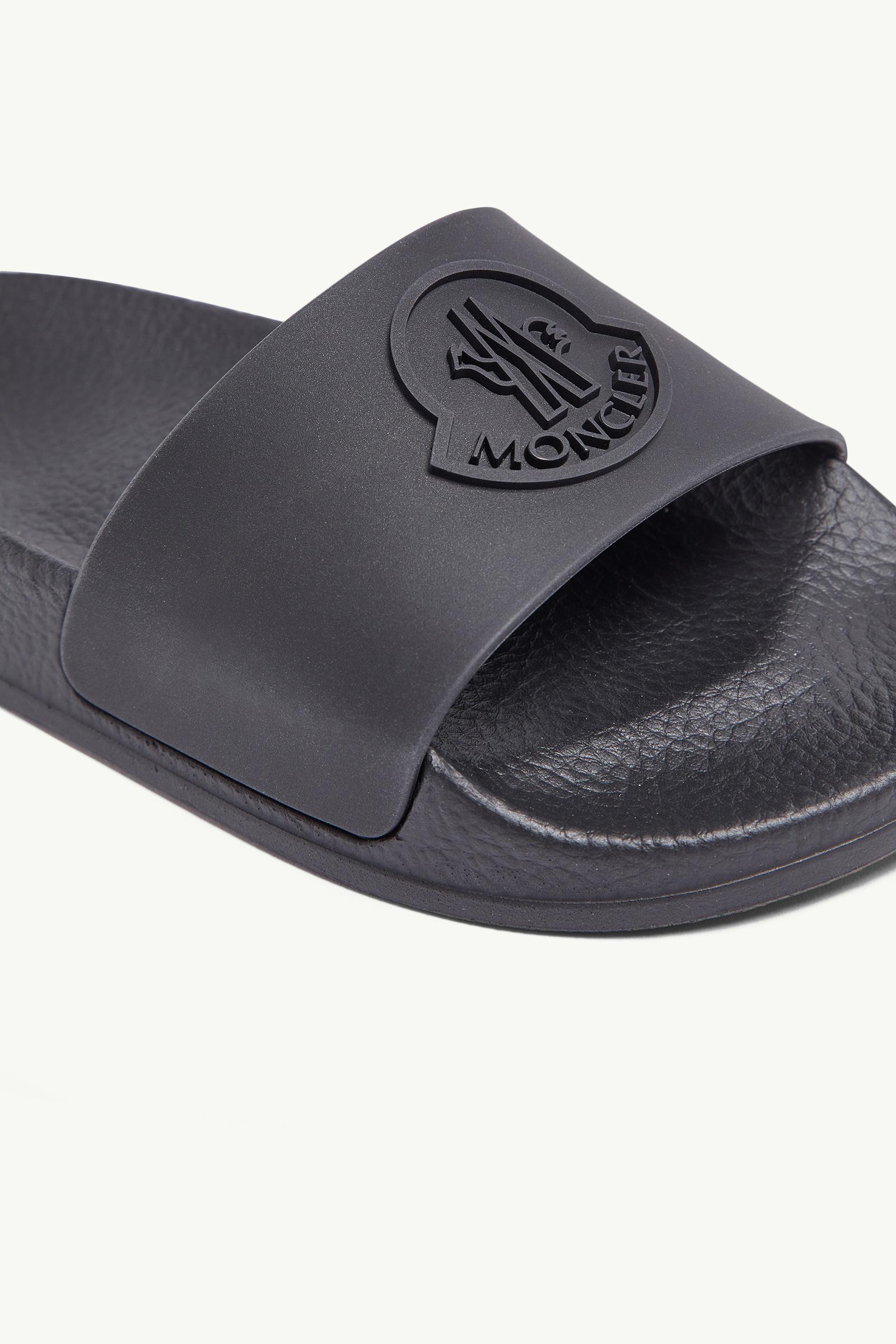 Slide Petit Basile in gomma Gender Neutral Nero Moncler 1