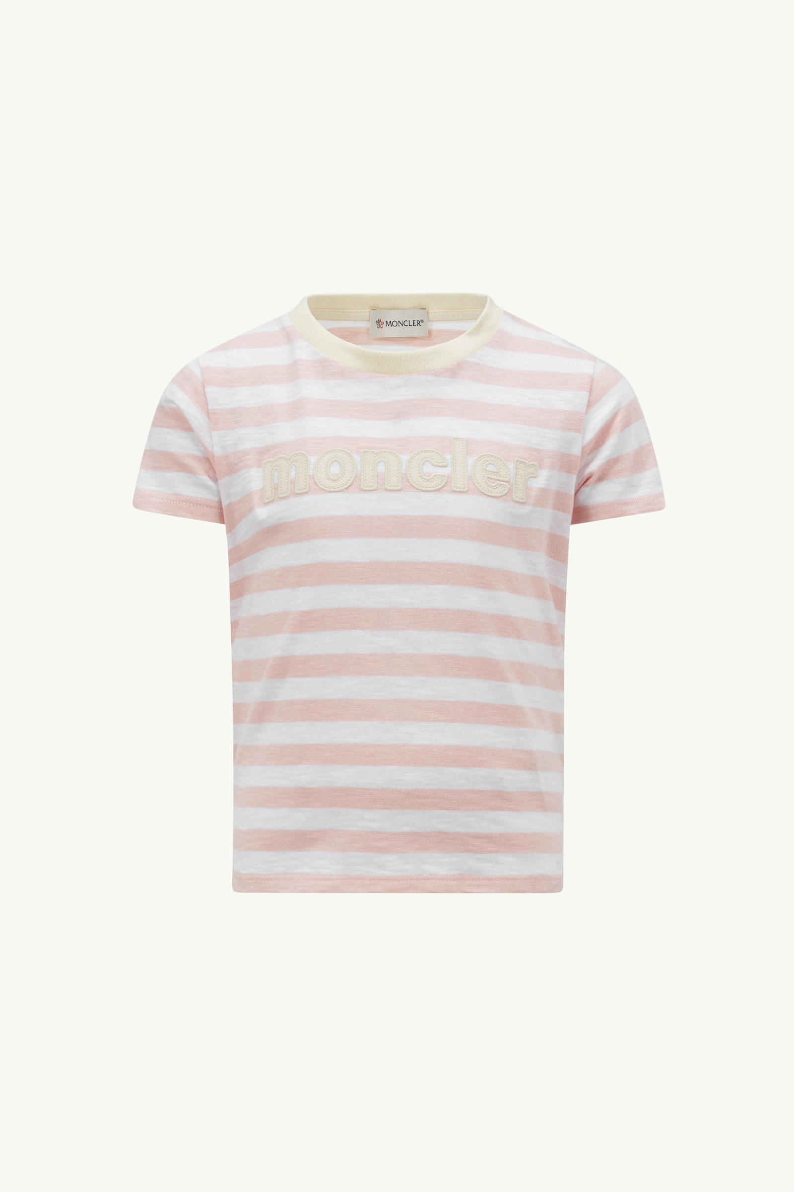 https://moncler-cdn.thron.com/api/v1/content-delivery/shares/dpx6uv/contents/K19548C0002289AWNF05_F/image/K19548C0002289AWNF05_F