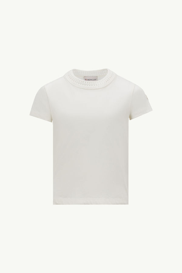 https://moncler-cdn.thron.com/api/v1/content-delivery/shares/dpx6uv/contents/K19548C0004183907034_F/image/K19548C0004183907034_F