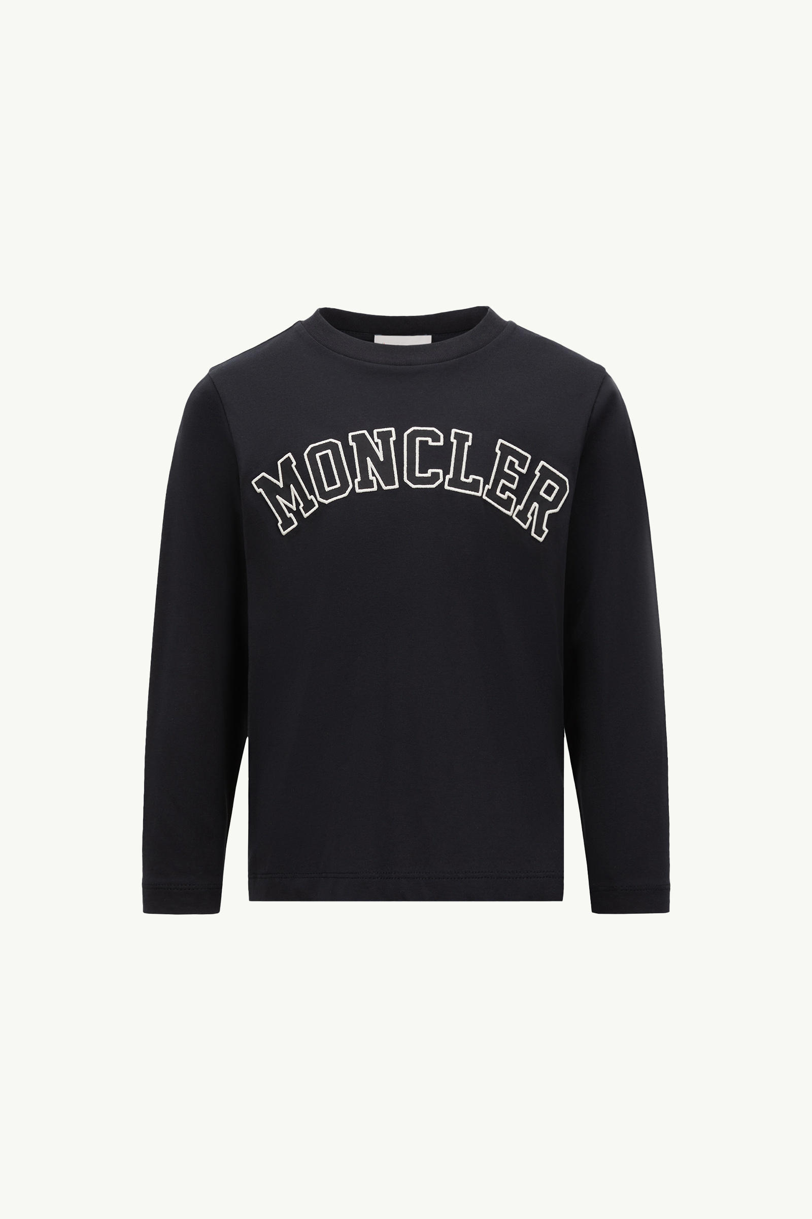 https://moncler-cdn.thron.com/api/v1/content-delivery/shares/dpx6uv/contents/K19548D0000789AFV778_F/image/K19548D0000789AFV778_F