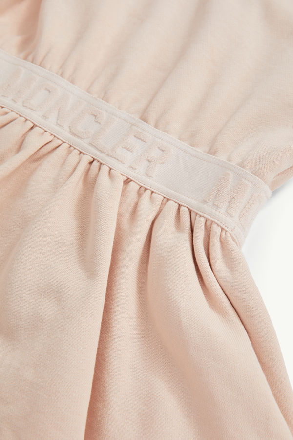 Baumwollkleid mit Logobesatz Mädchen Hellpink Moncler 4
