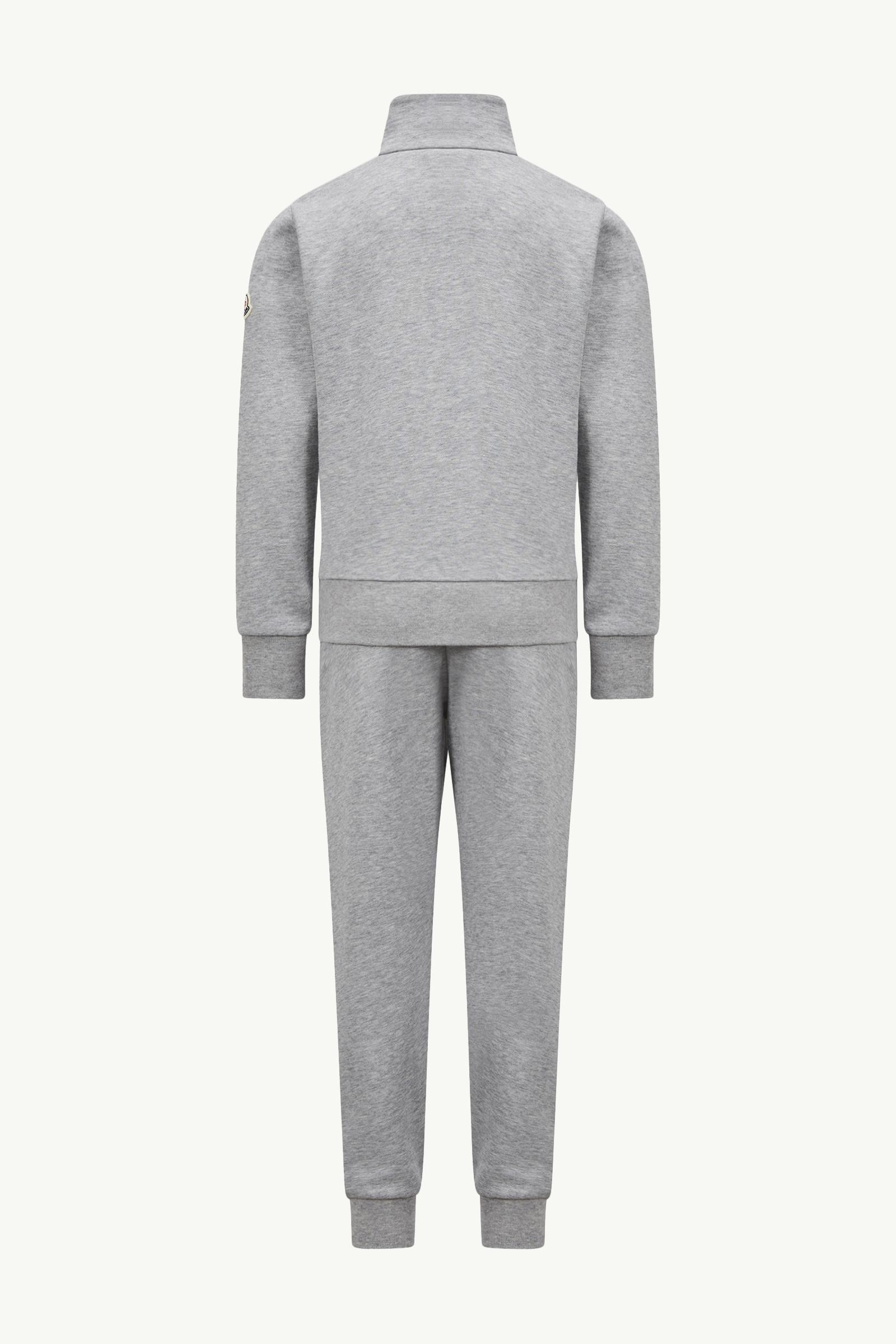 新品未使用タグ付☆MONCLER Embroiderylogo スウェット XL 2025年最新】Yahoo!オークション -モンクレール スウェットの