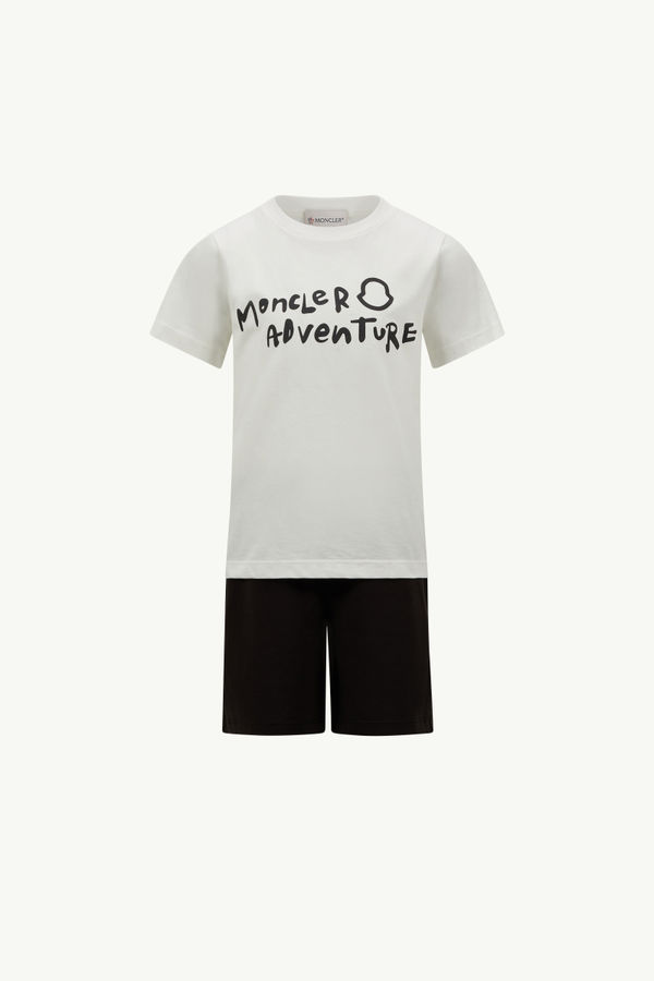 https://moncler-cdn.thron.com/api/v1/content-delivery/shares/dpx6uv/contents/K19548M0002089AFVF09_F/image/K19548M0002089AFVF09_F