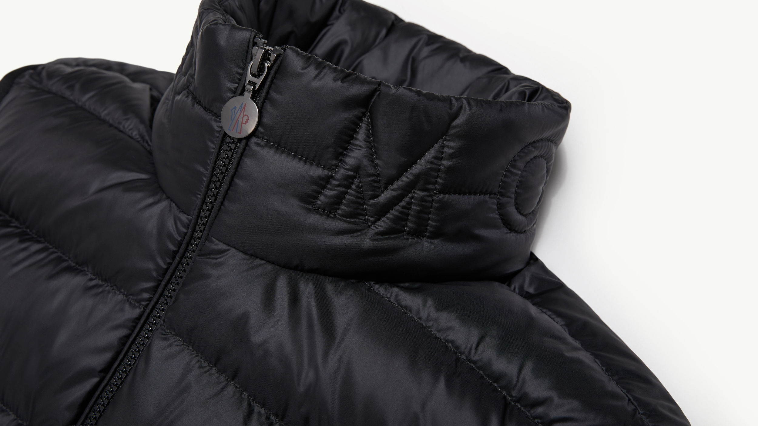 Slide 1 - Charakteristische Akzente