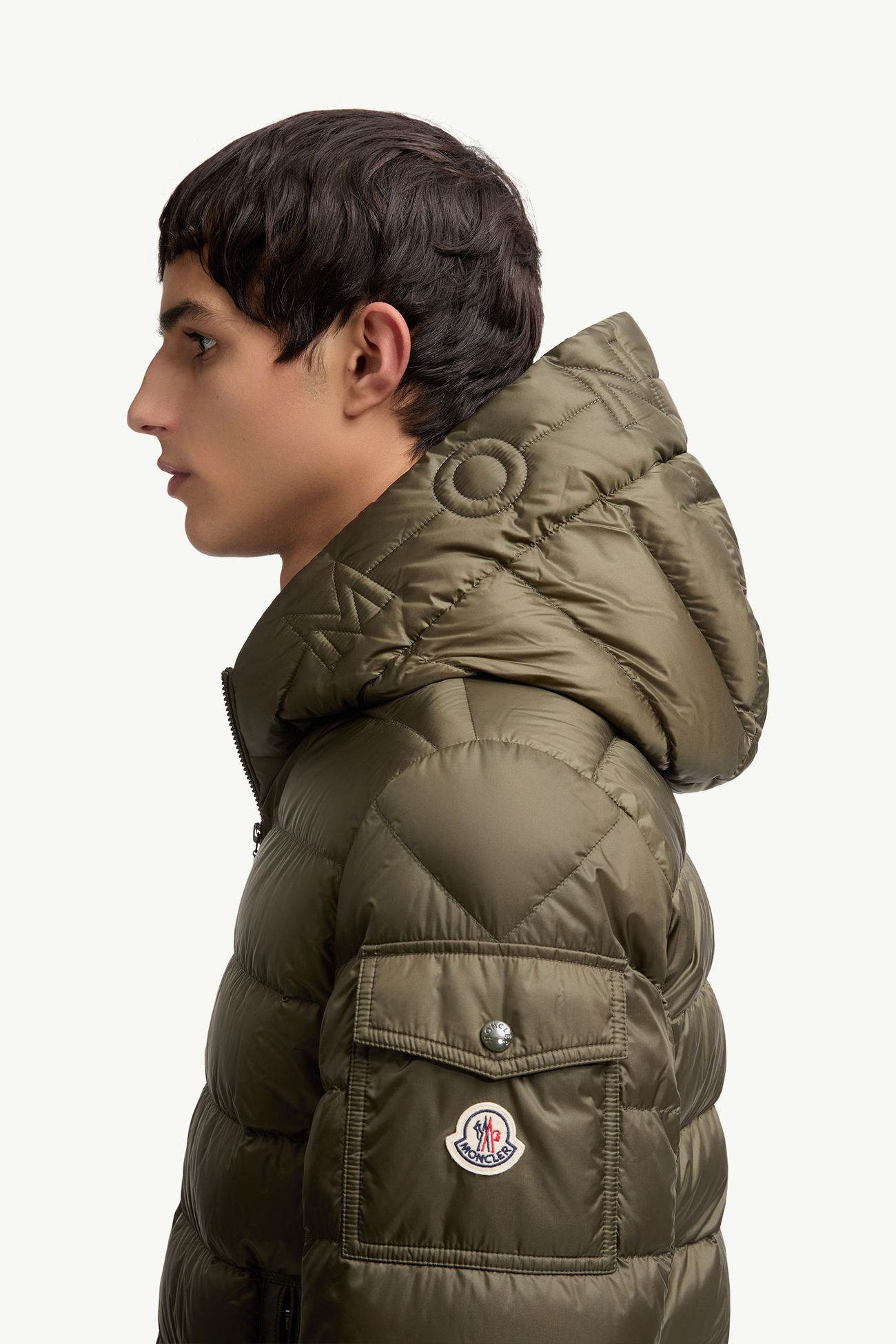 Piumino corto Najan con cappuccio Uomo Verde Oliva Moncler 1