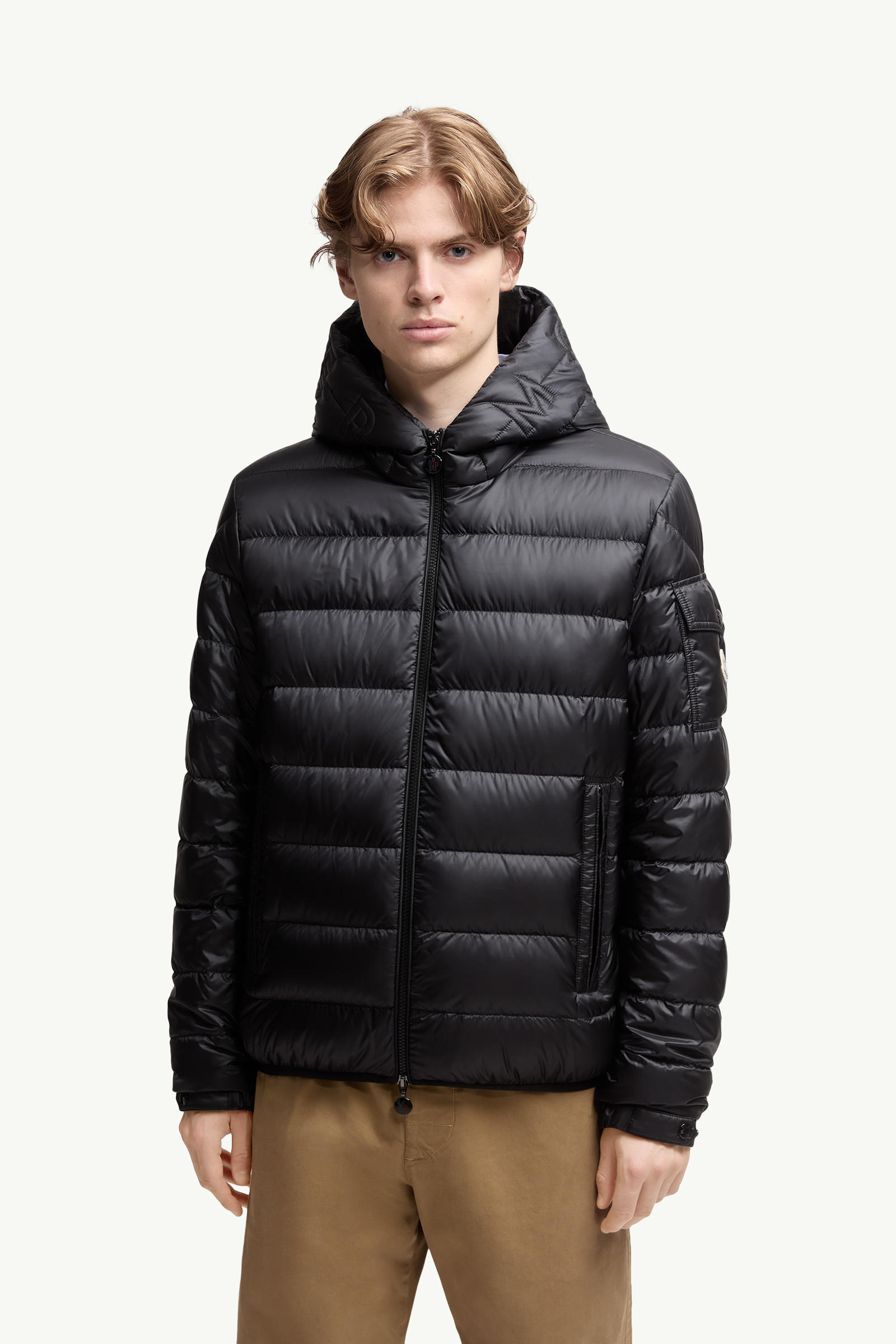 Piumino corto Najan con cappuccio Uomo Nero Moncler 3