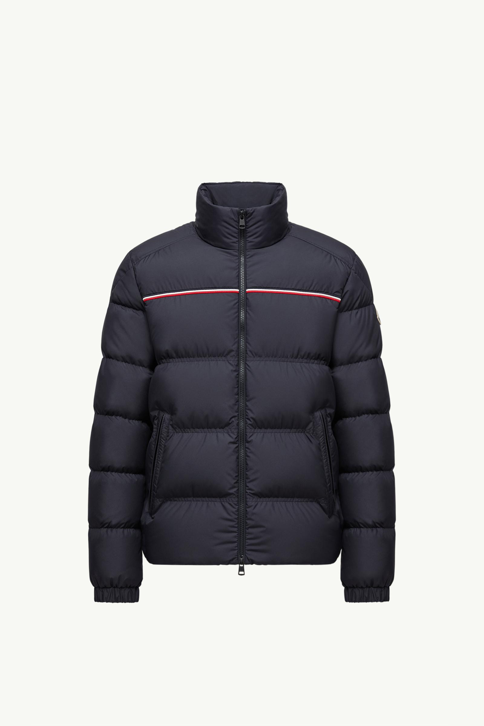 https://moncler-cdn.thron.com/api/v1/content-delivery/shares/dpx6uv/contents/K20911A00017597YW778_F/image/K20911A00017597YW778_F
