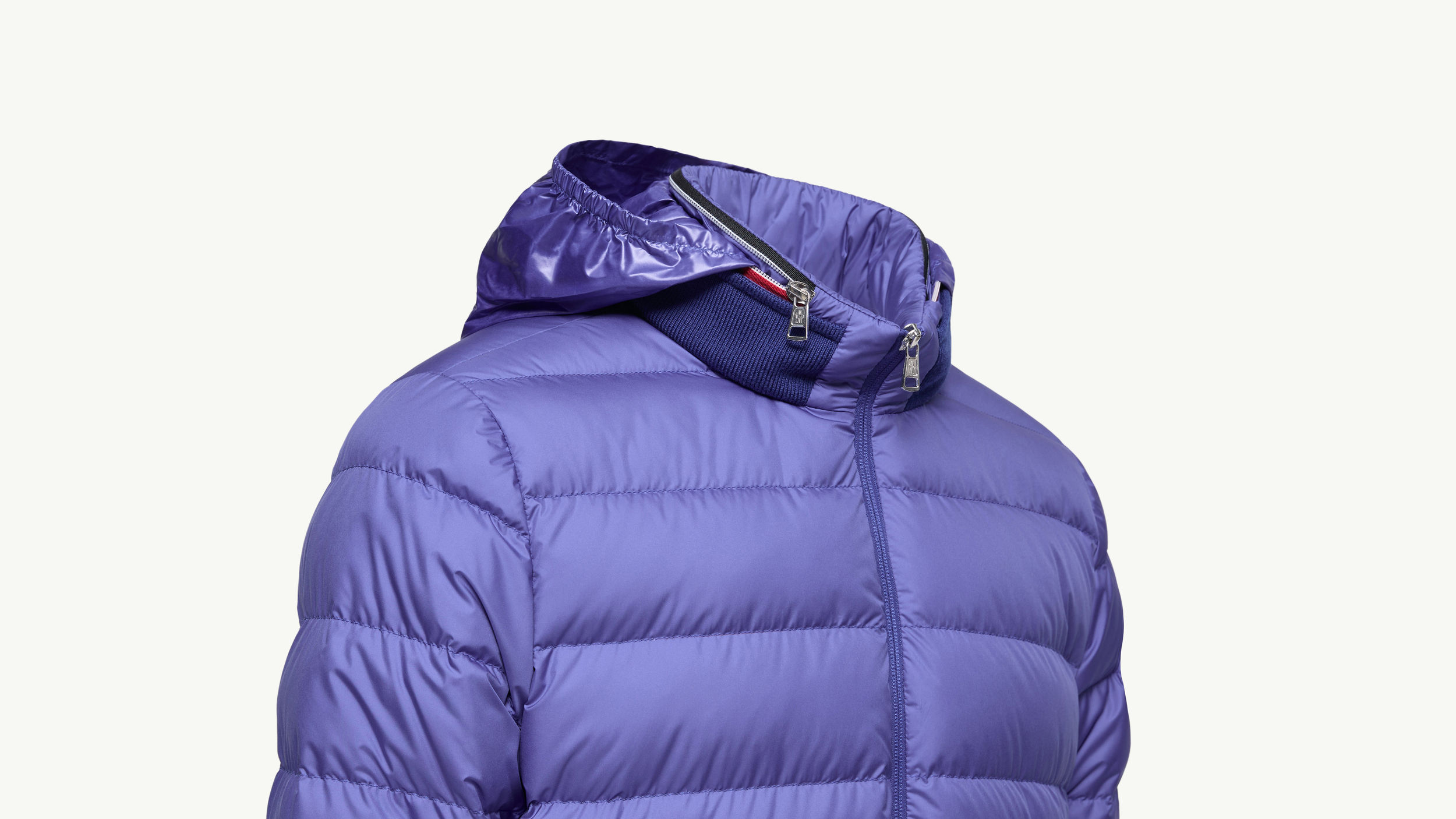 Slide 1 - Herausziehbare Kapuze