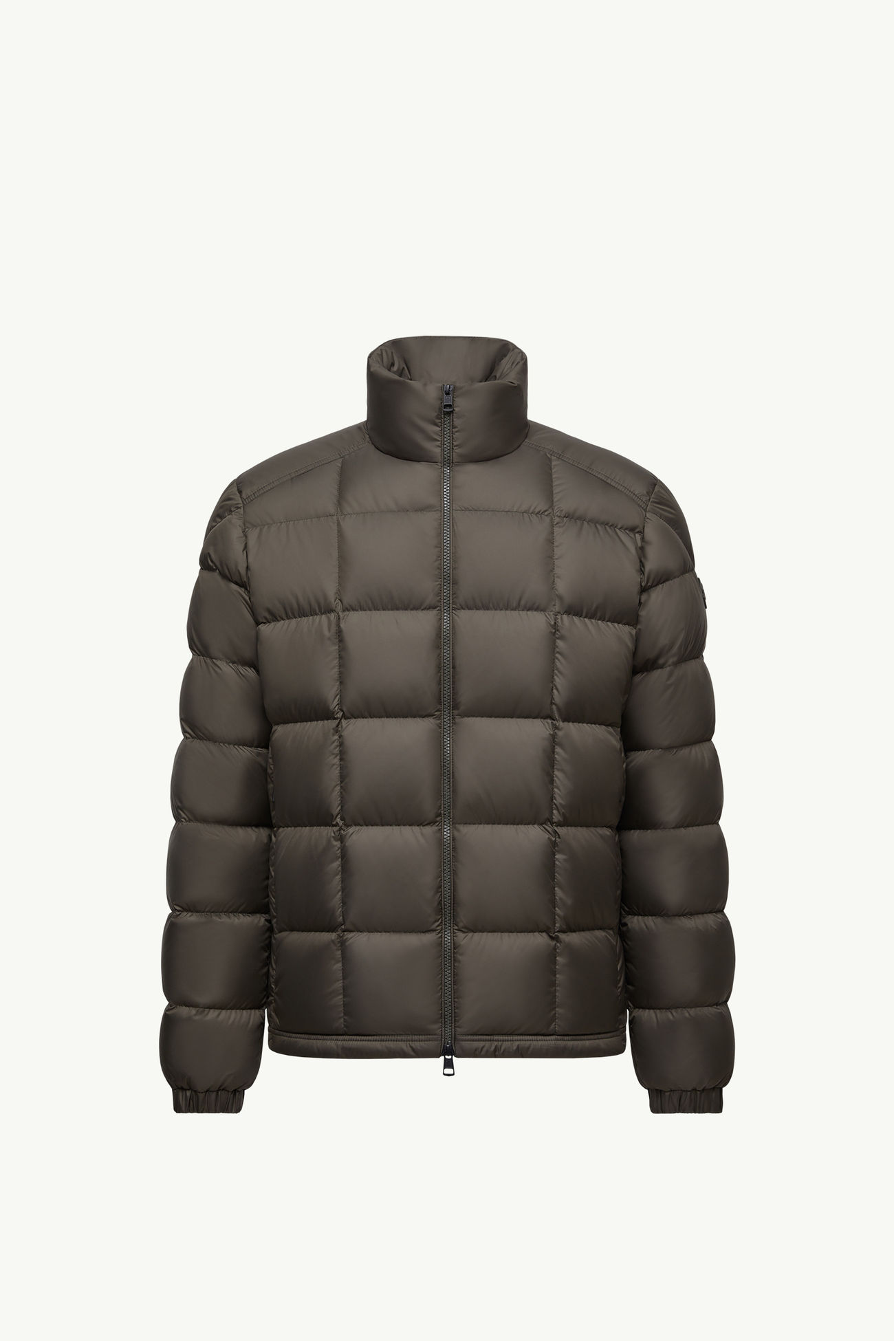Piumino corto con cappuccio e trapuntatura a quadri Eglise Uomo Verde Oliva Moncler 2