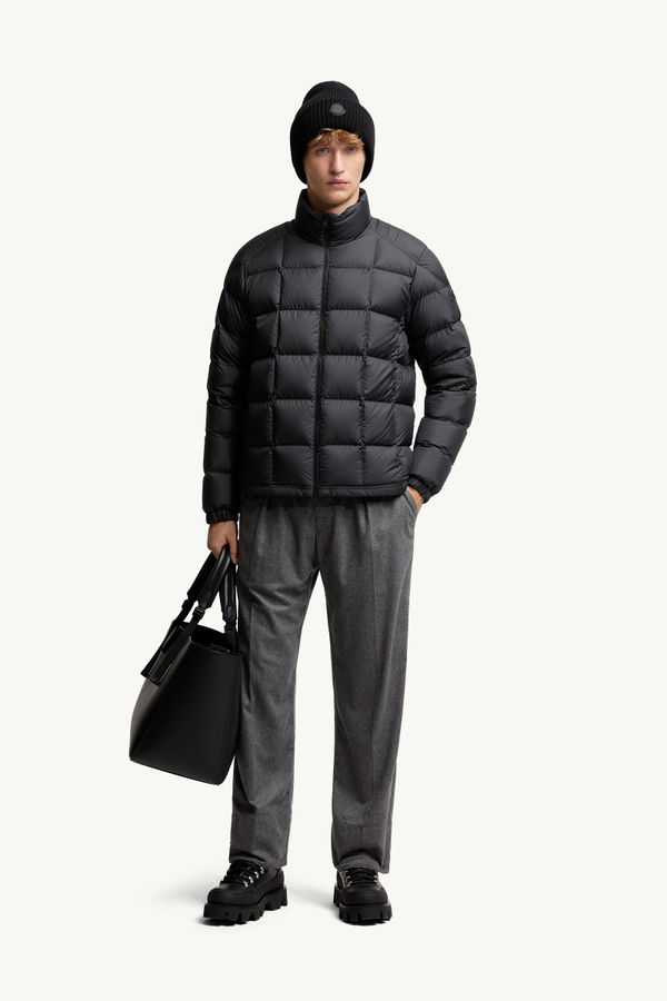 Eglise Square-Quilted Hooded Short Down Jacket Men Black Moncler 0