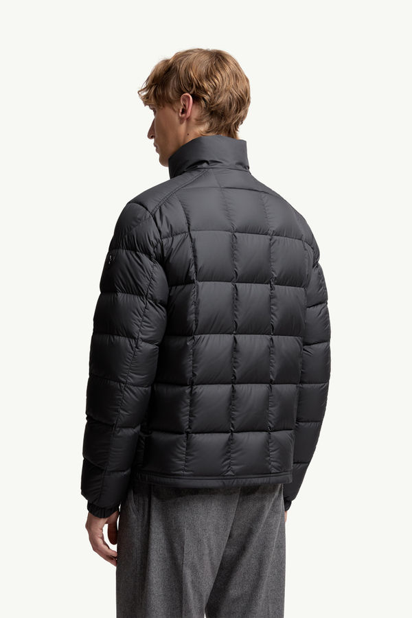 Eglise Square-Quilted Hooded Short Down Jacket Men Black Moncler 4